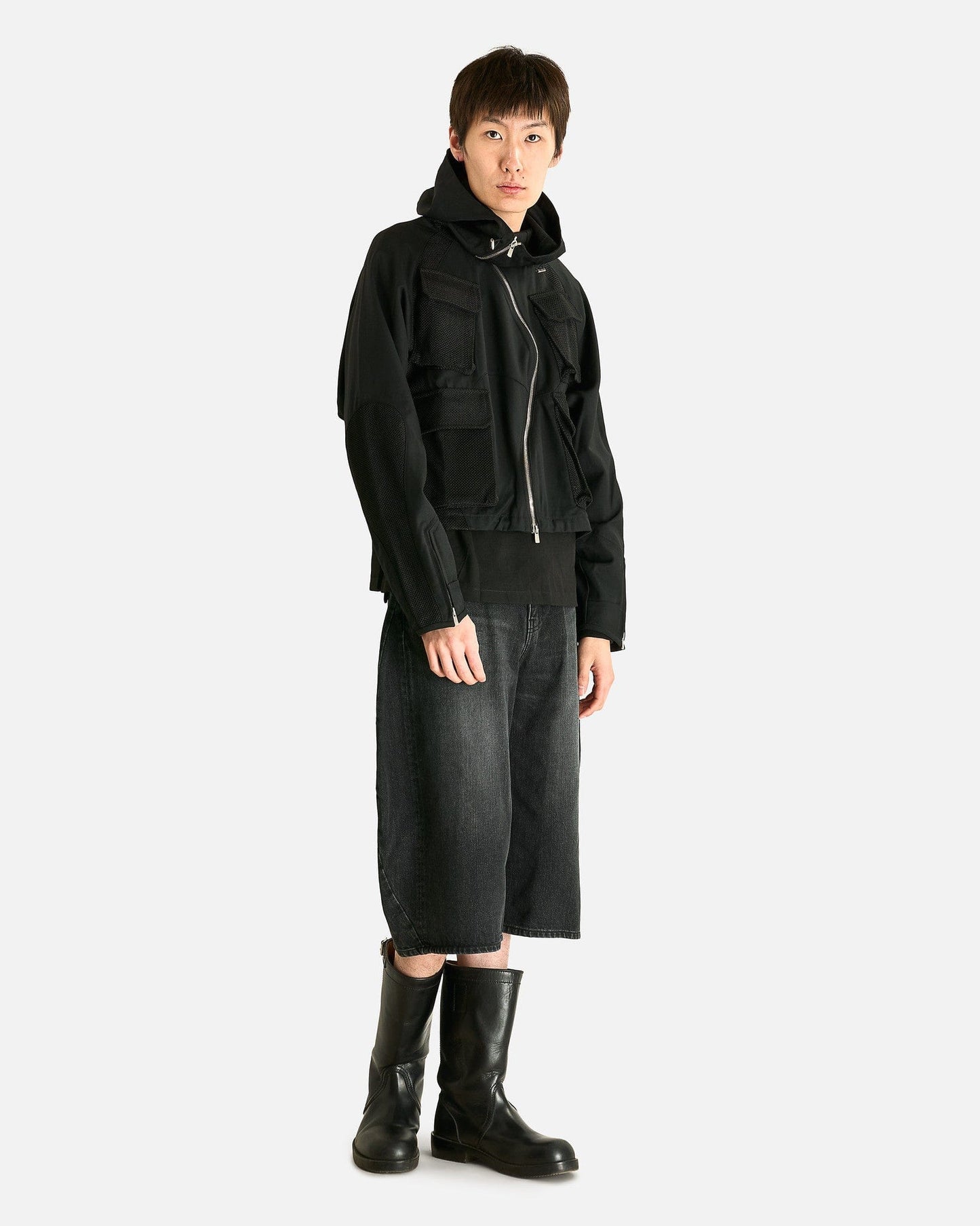 FFFPOSTALSERVICE Men's Jackets Aire Curved Zip Game Jacket in Black