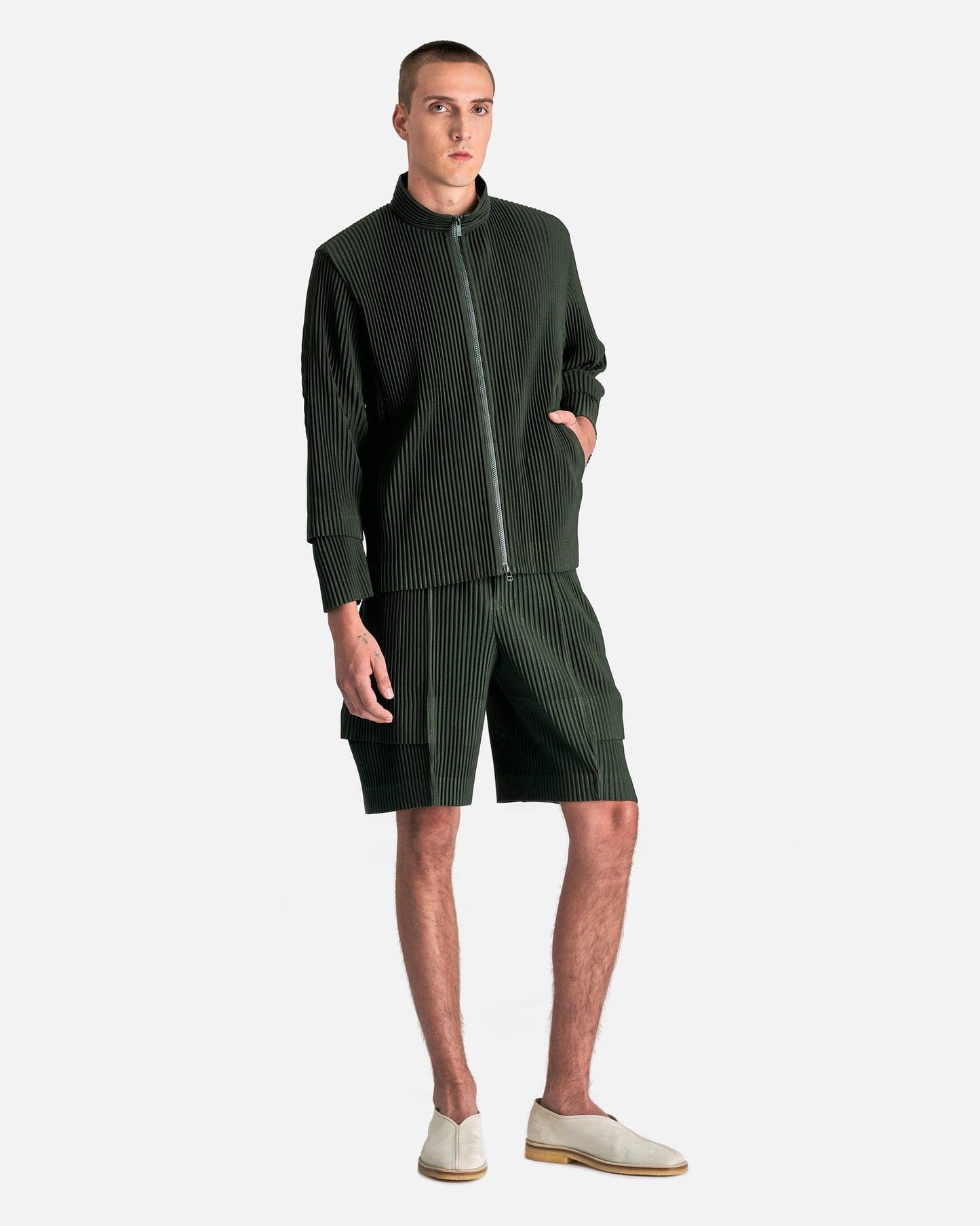 Homme Plissé Issey Miyake Men's Coat Cargo Jacket in Deep Green