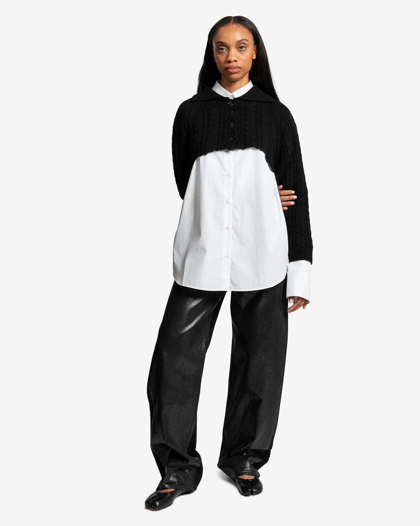 MM6 Maison Margiela Women's Sweater Cropped Cable Knit Cardigan in Black