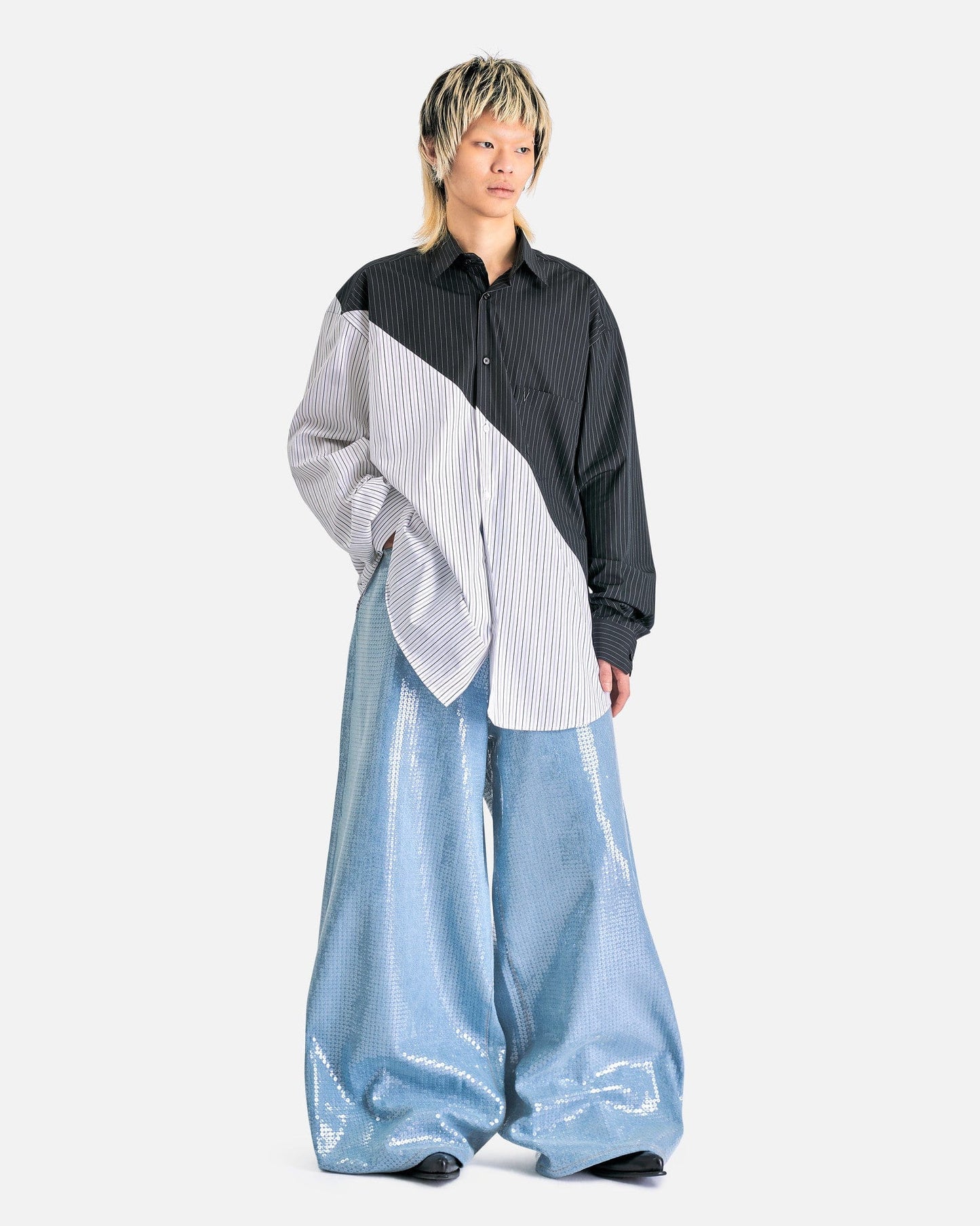 VETEMENTS Men's Shirts Cut-Up Shirt in Black/White Pinstripe