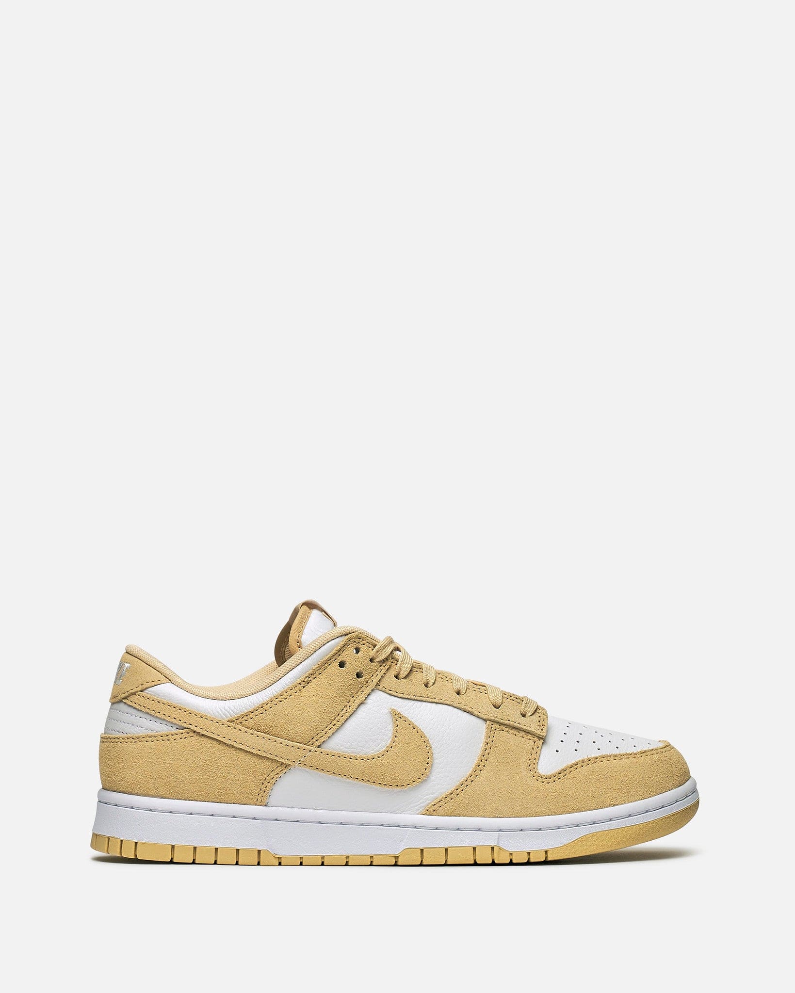 Nike Men’s Cream and Gold Sneakers Nike Men main image 2