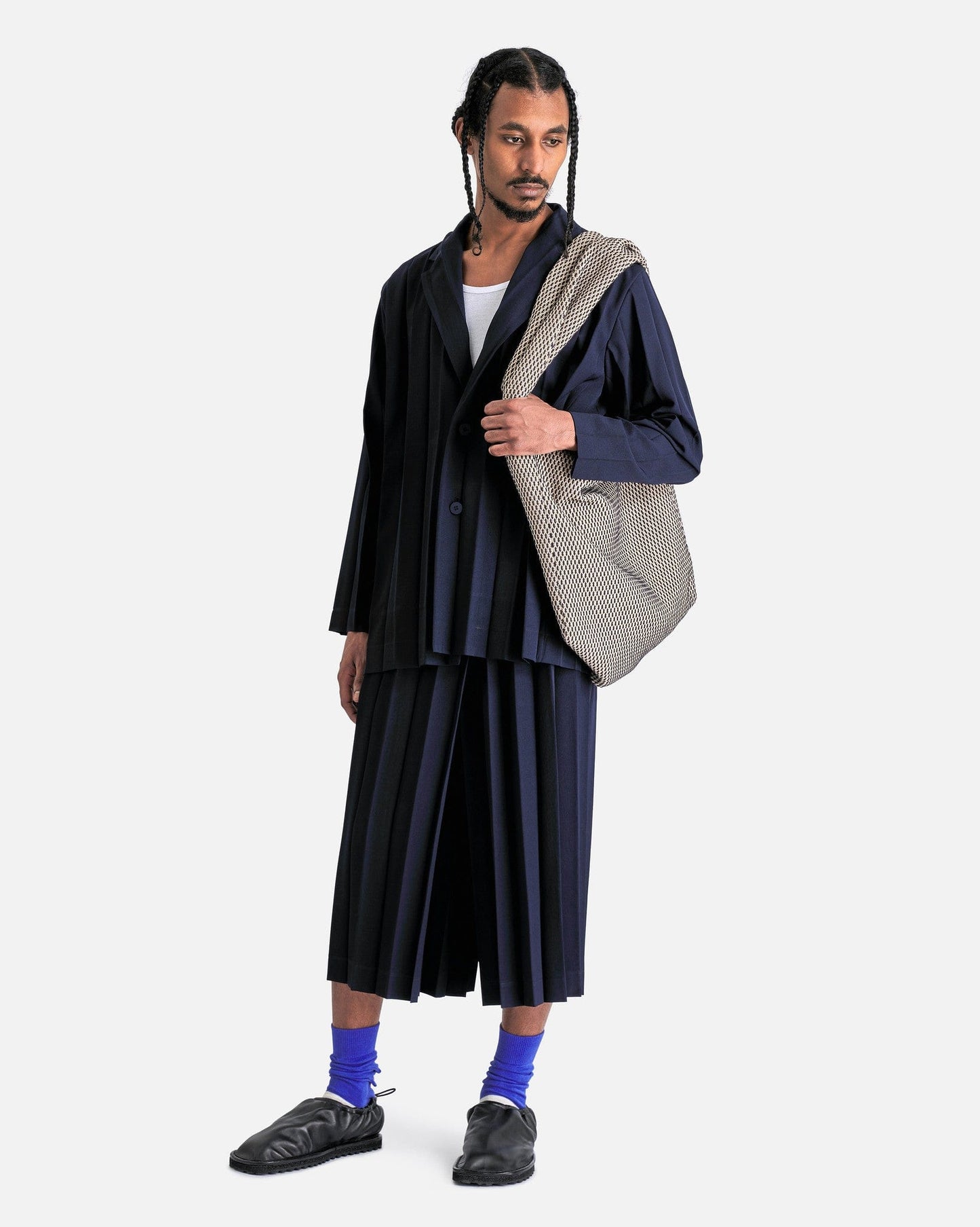 Homme Plissé Issey Miyake Men's Jackets Edge Ensemble Jacket in Navy