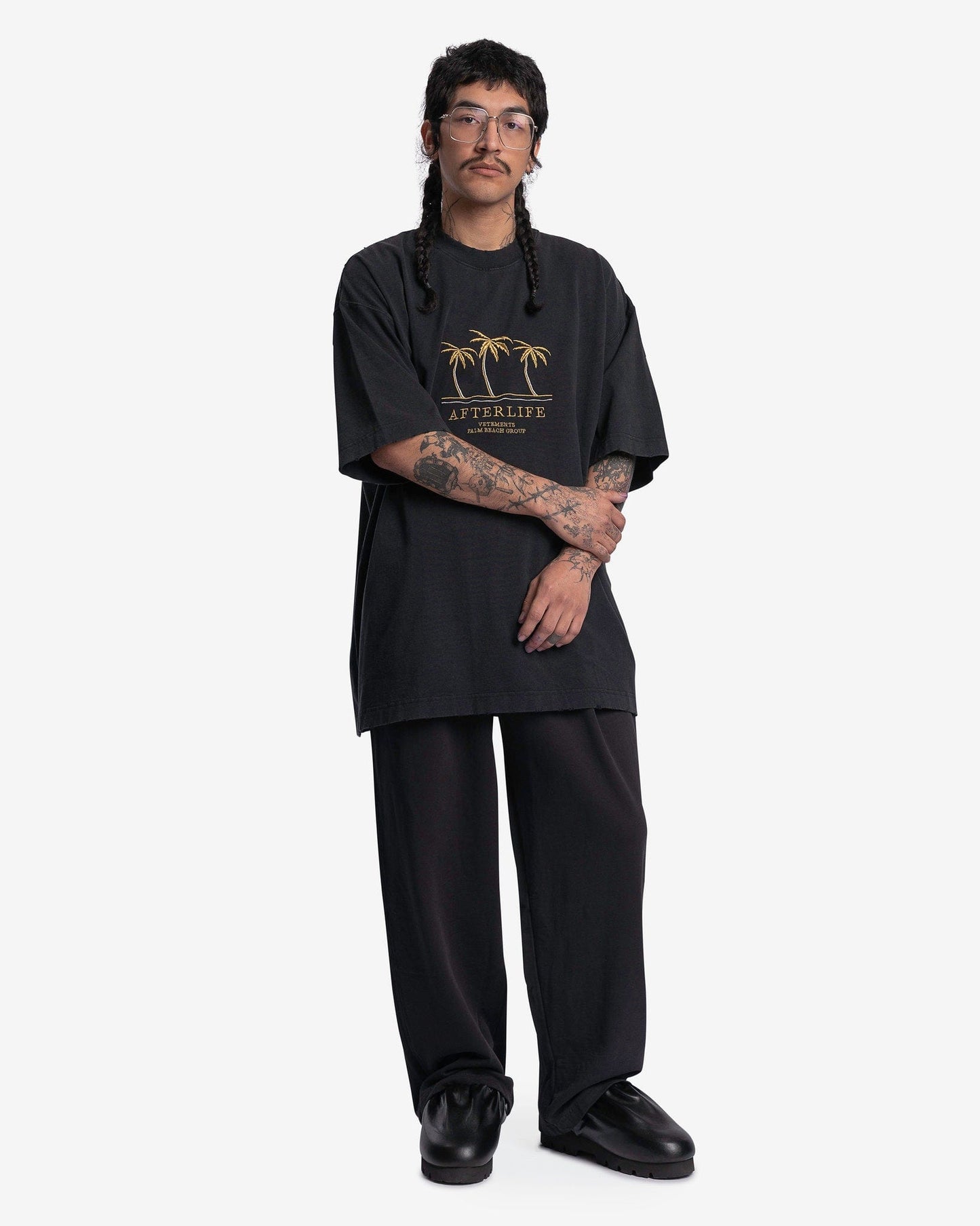 VETEMENTS Men's T-Shirts Embroidered Afterlife T-Shirt in Black