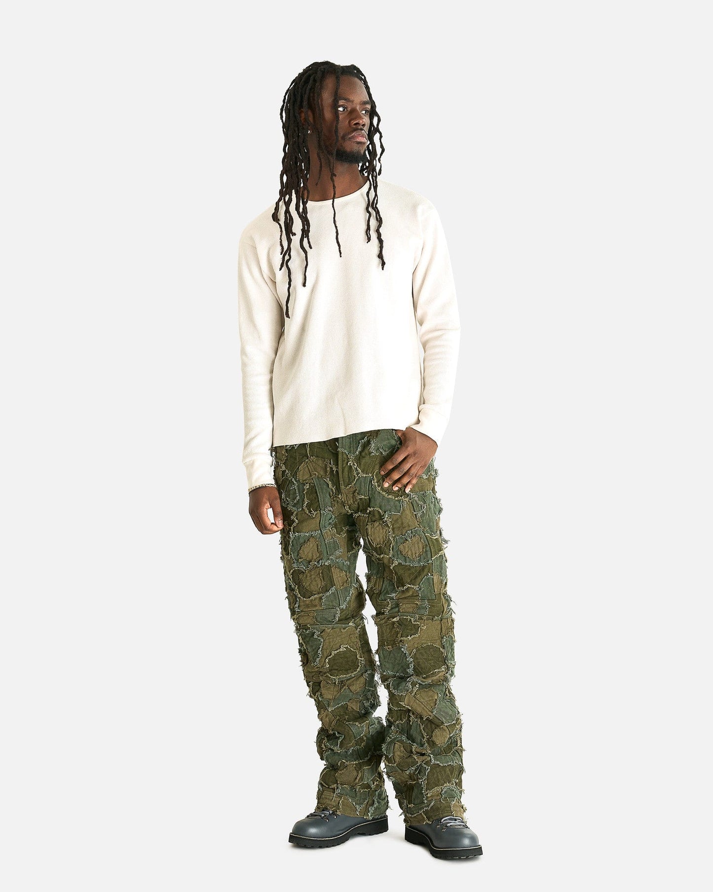 Who Decides War Men's Jeans Field Camo Moto Pants in Olive
