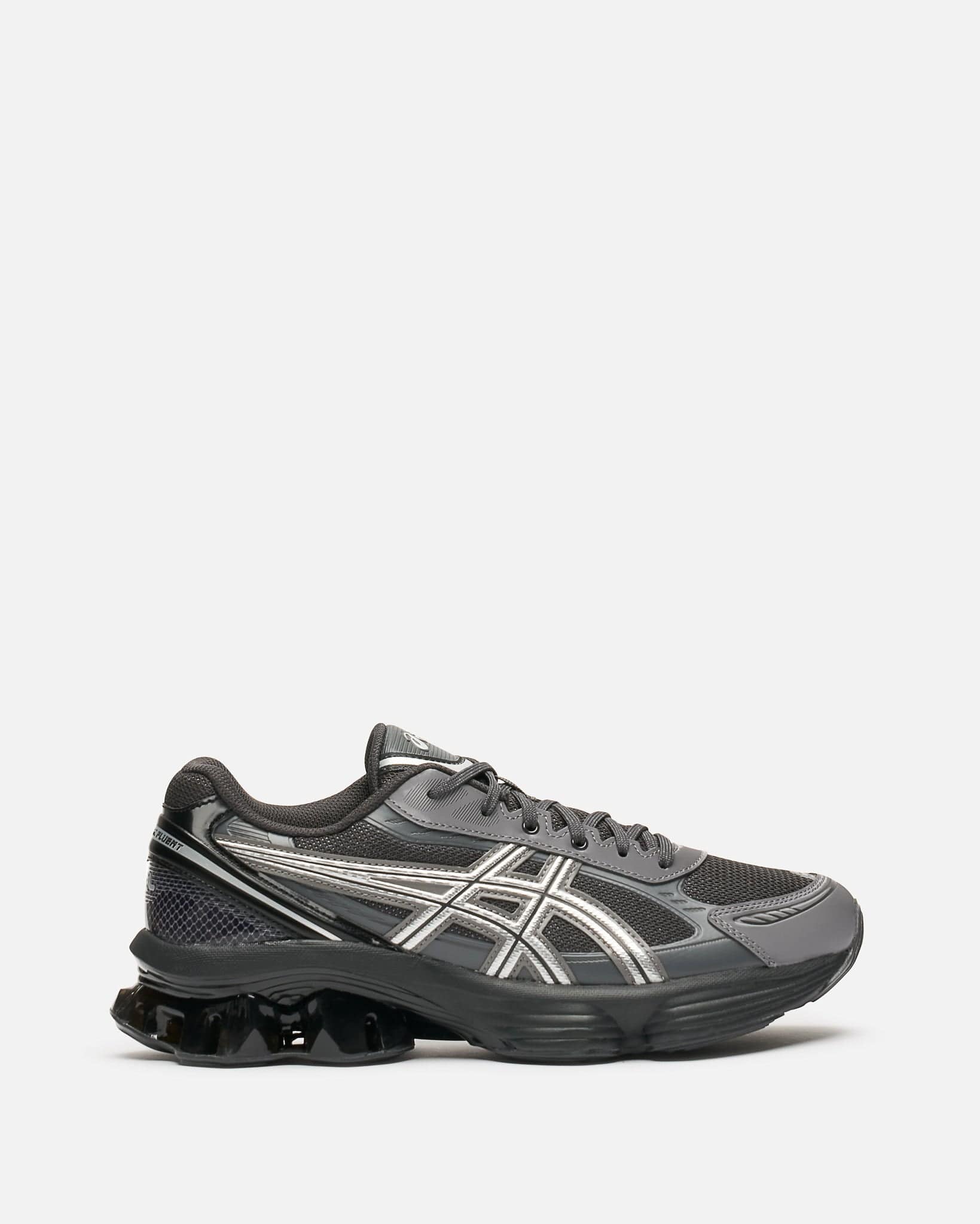 Gel-Kinetic Fluent in Graphite Grey/Pure Silver – SVRN