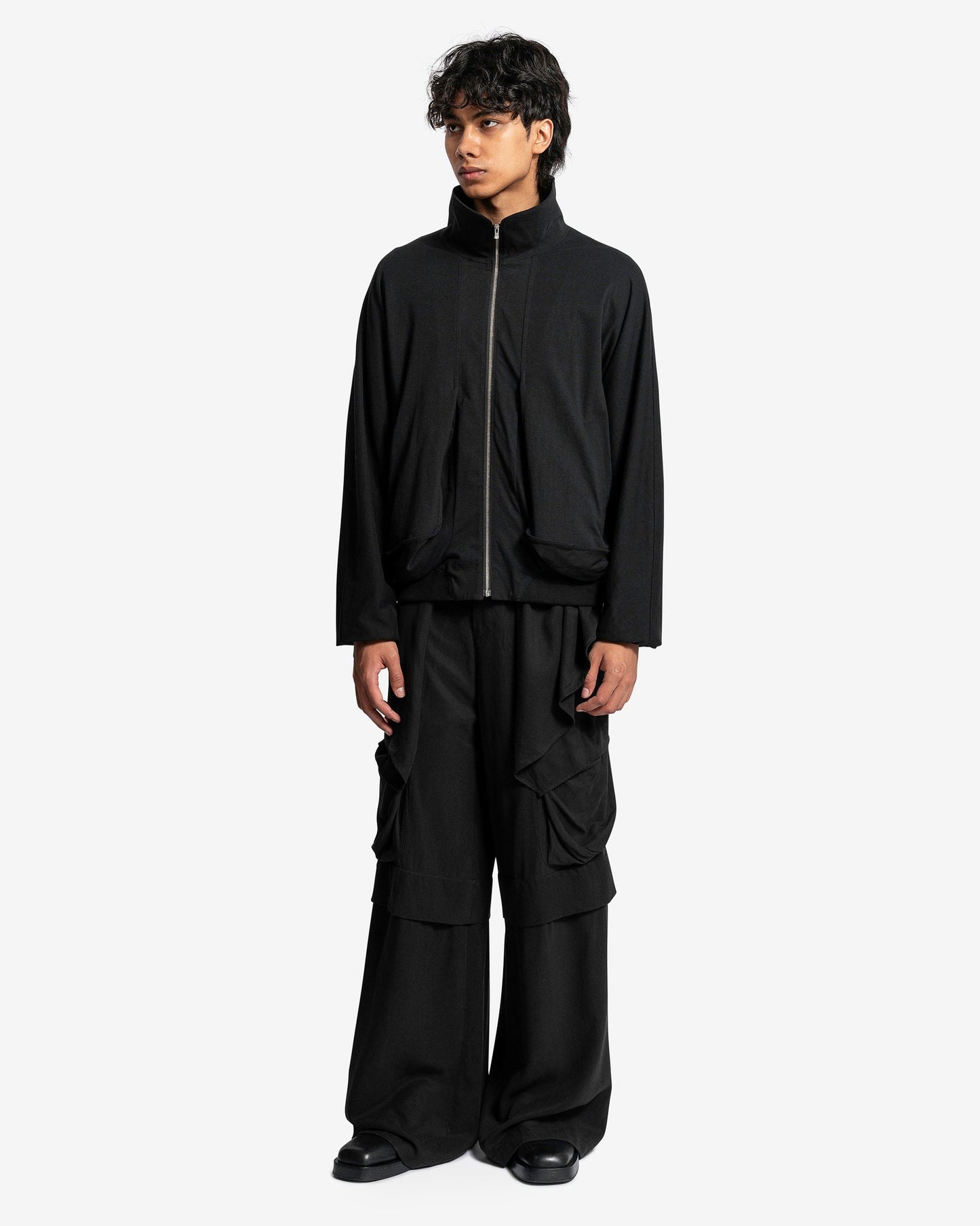 JiyongKim Men's Jackets High-Neck Draped Pocket Jacket in Black