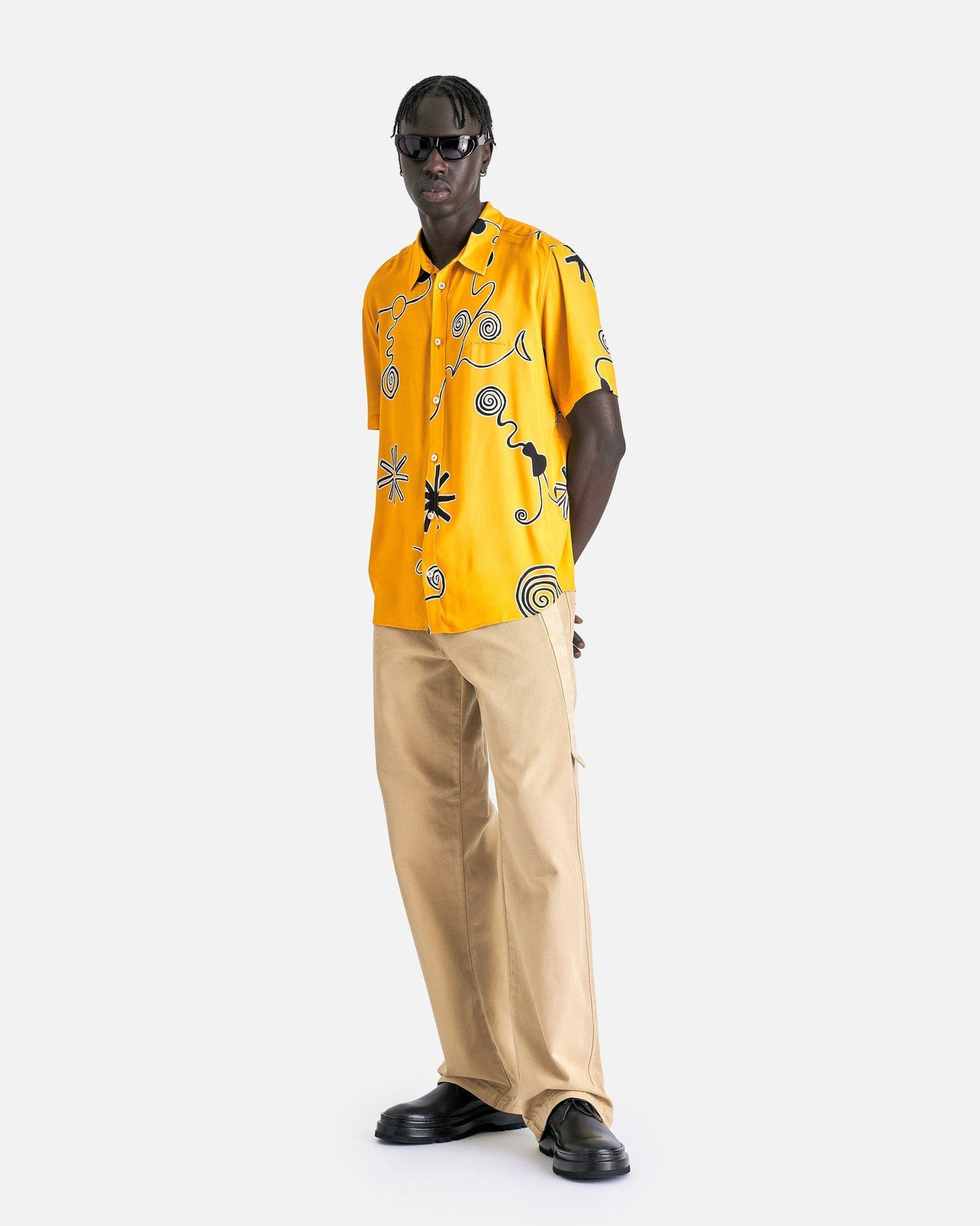 Jacquemus Men's Shirts La Chemise Melo in Arty Spiral Black/Orange