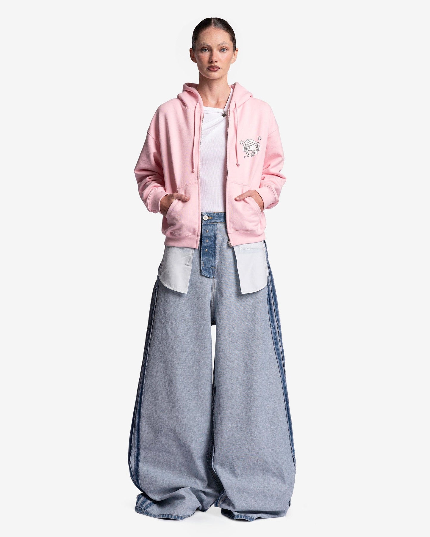 VETEMENTS Women Sweaters Magic Unicorn Fitted Zip-Up Hoodie in Baby Pink