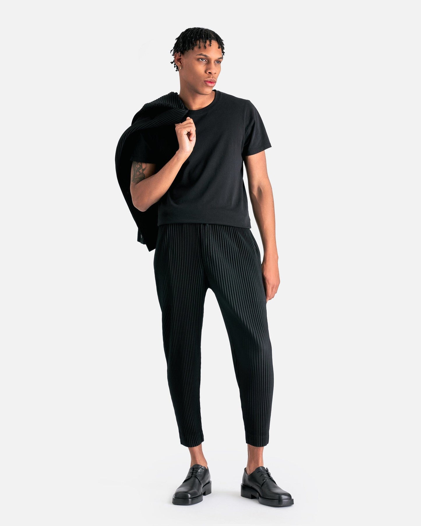 Homme Plissé Issey Miyake Men's Pants MC February Pants in Black