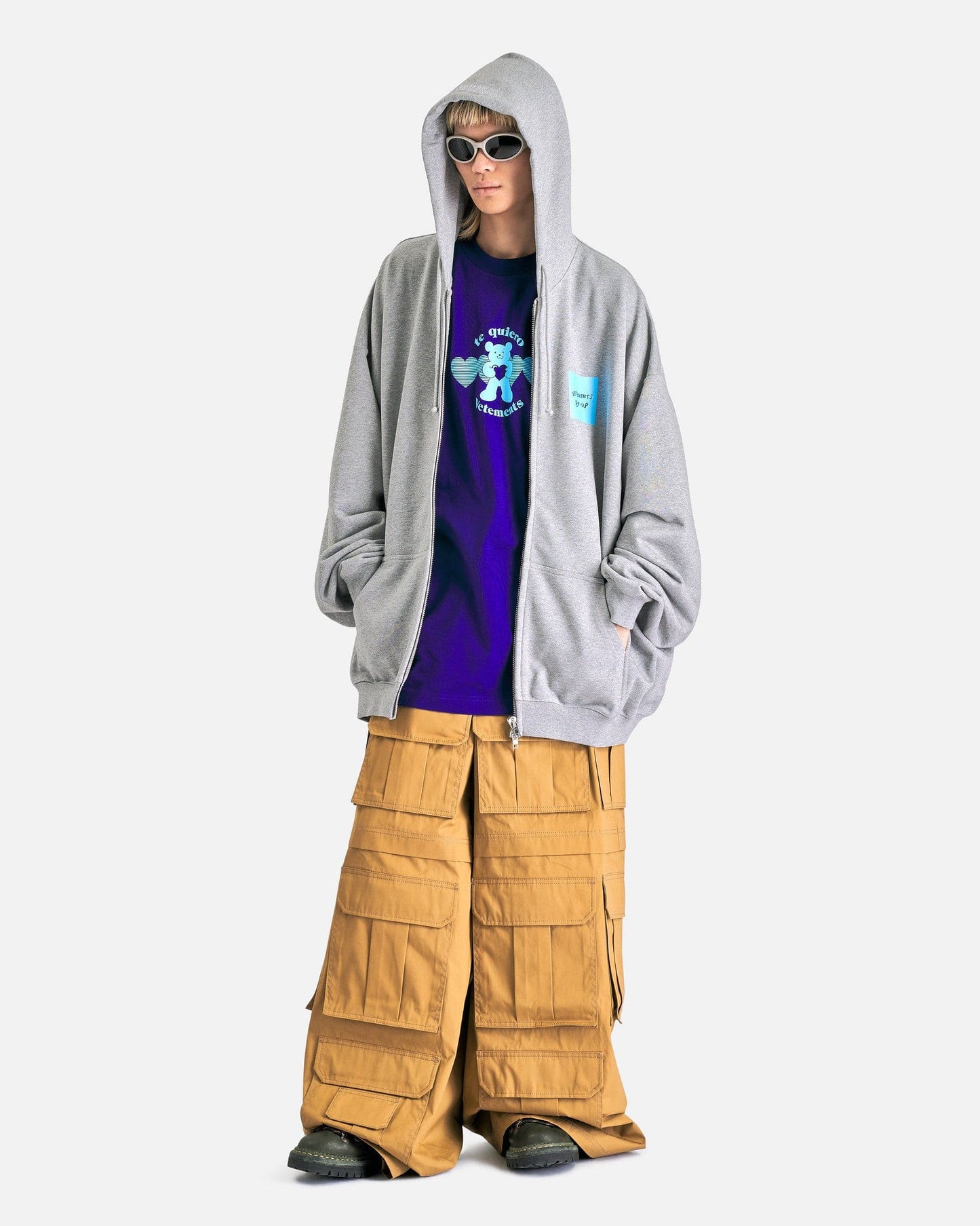 VETEMENTS Men's Pants Multipocket Cargo Pants in Beige