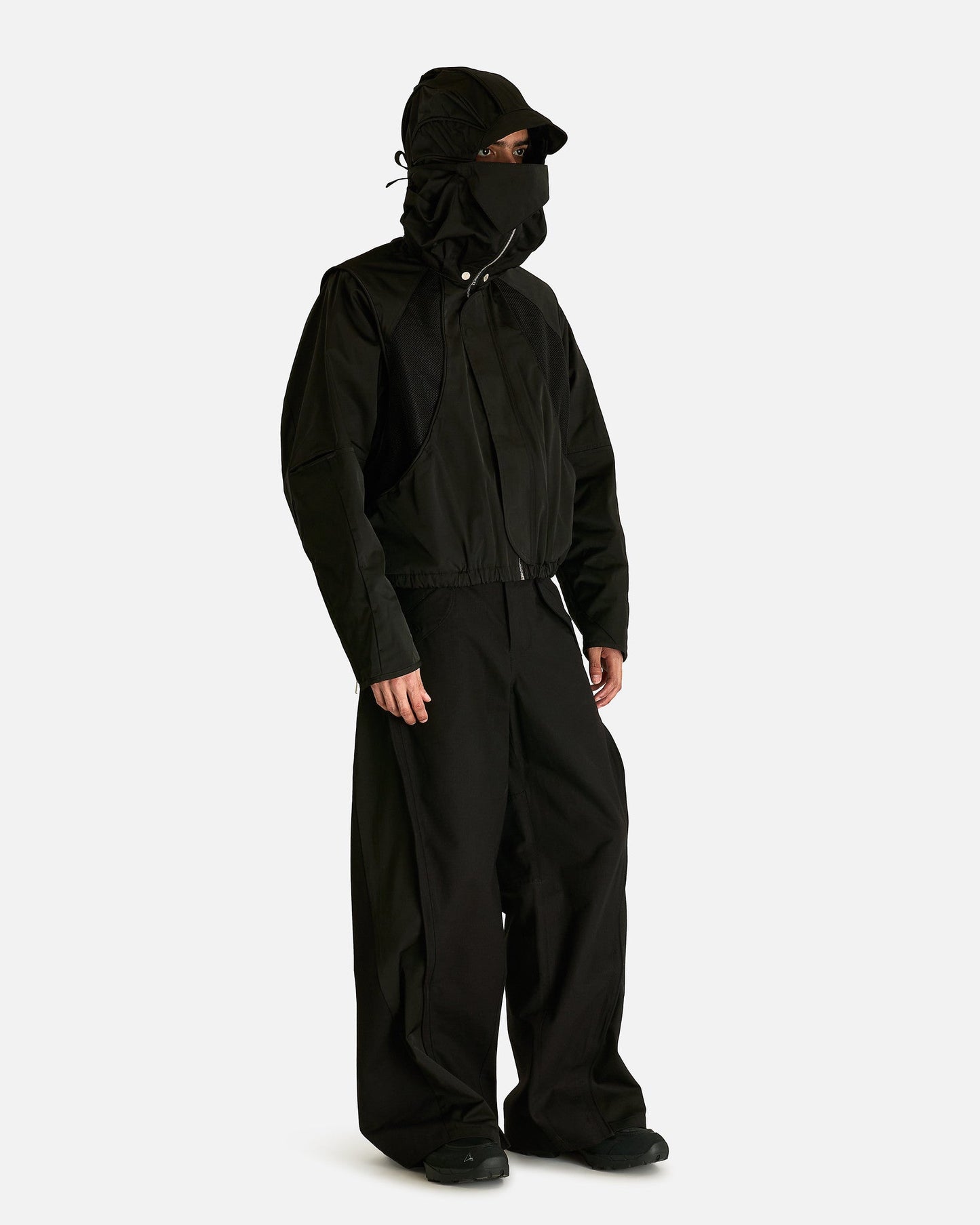 FFFPOSTALSERVICE Men's Jackets Parachute Hooded Jacket in Black