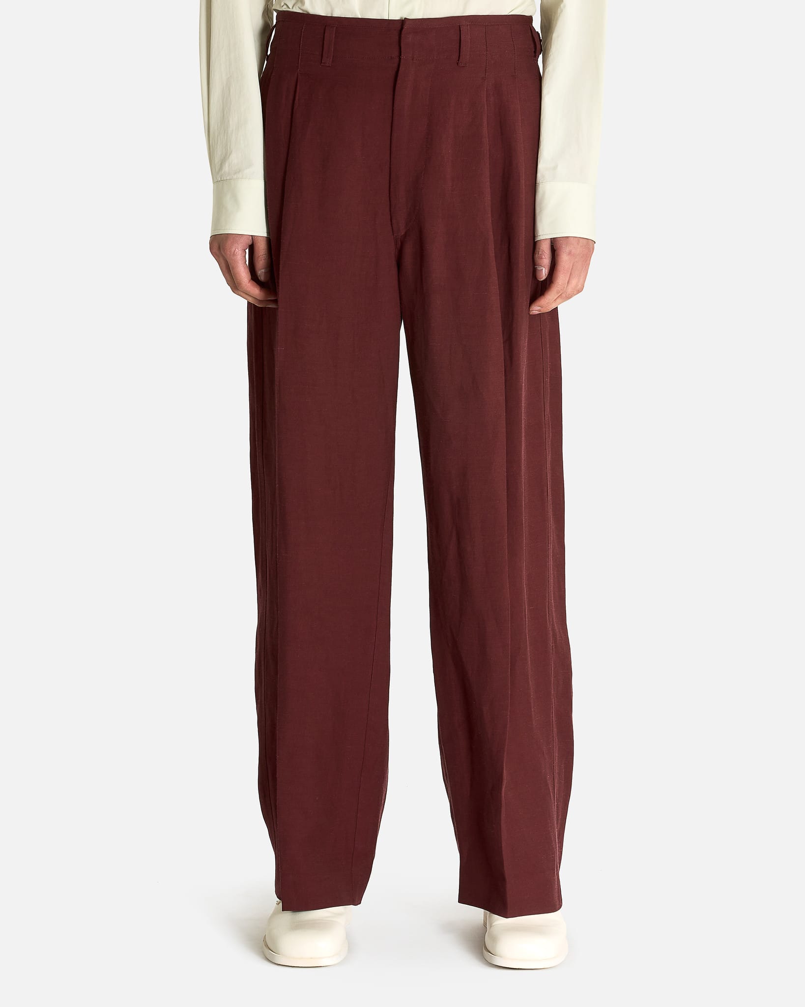 Pleated Tailored Pants in Porto – SVRN