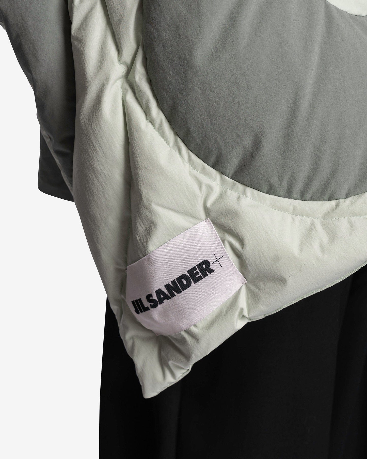 Jil Sander Scarves O/S Quilted Stole in Sage