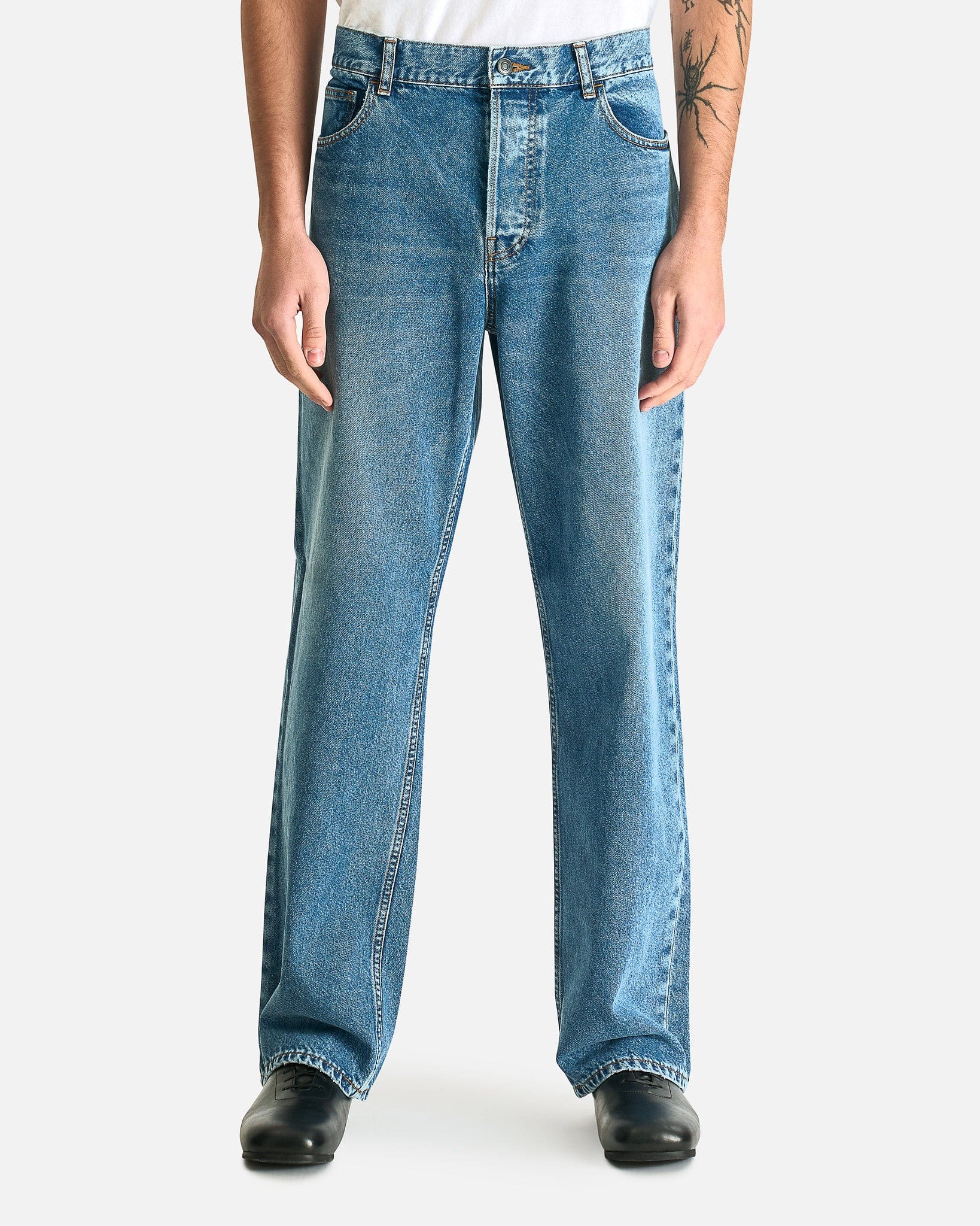 Ross Jean in Medium Blue – SVRN