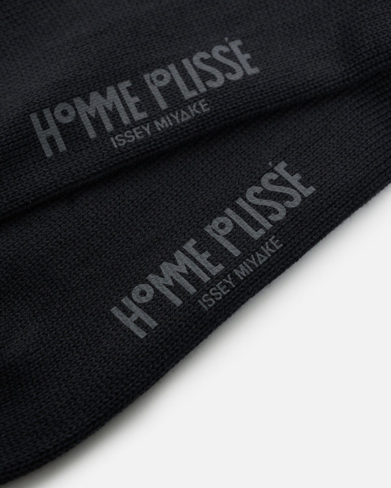 Homme Plissé Issey Miyake Men's Socks O/S Seed Stitch Socks in Charcoal