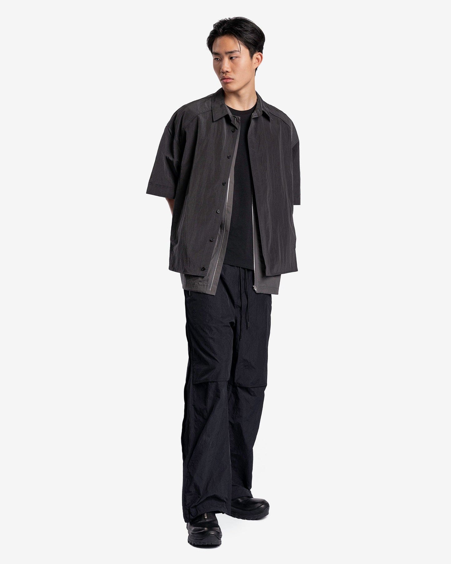 Juun.J Men's Pants Side Zipper Open Nylon Trainer Pants in Black