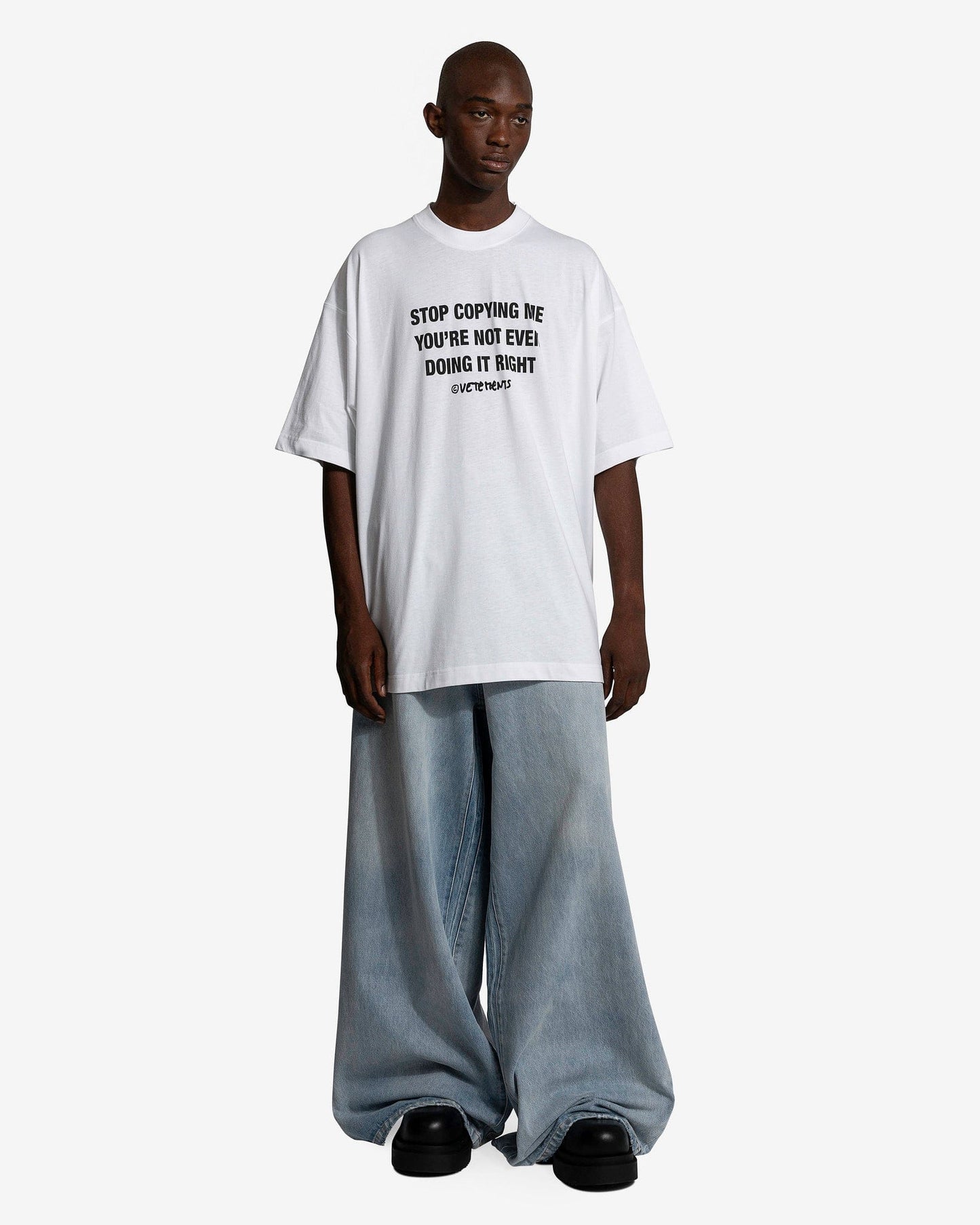 VETEMENTS Men's T-Shirts Stop Copying Me T-Shirt in White