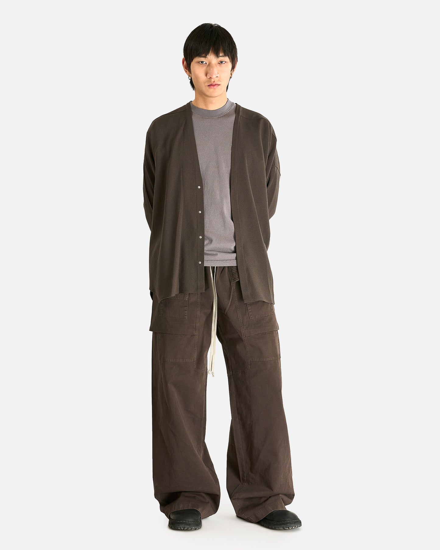 SVRN Men's T-Shirts SVRN Logo T-Shirt in Charcoal