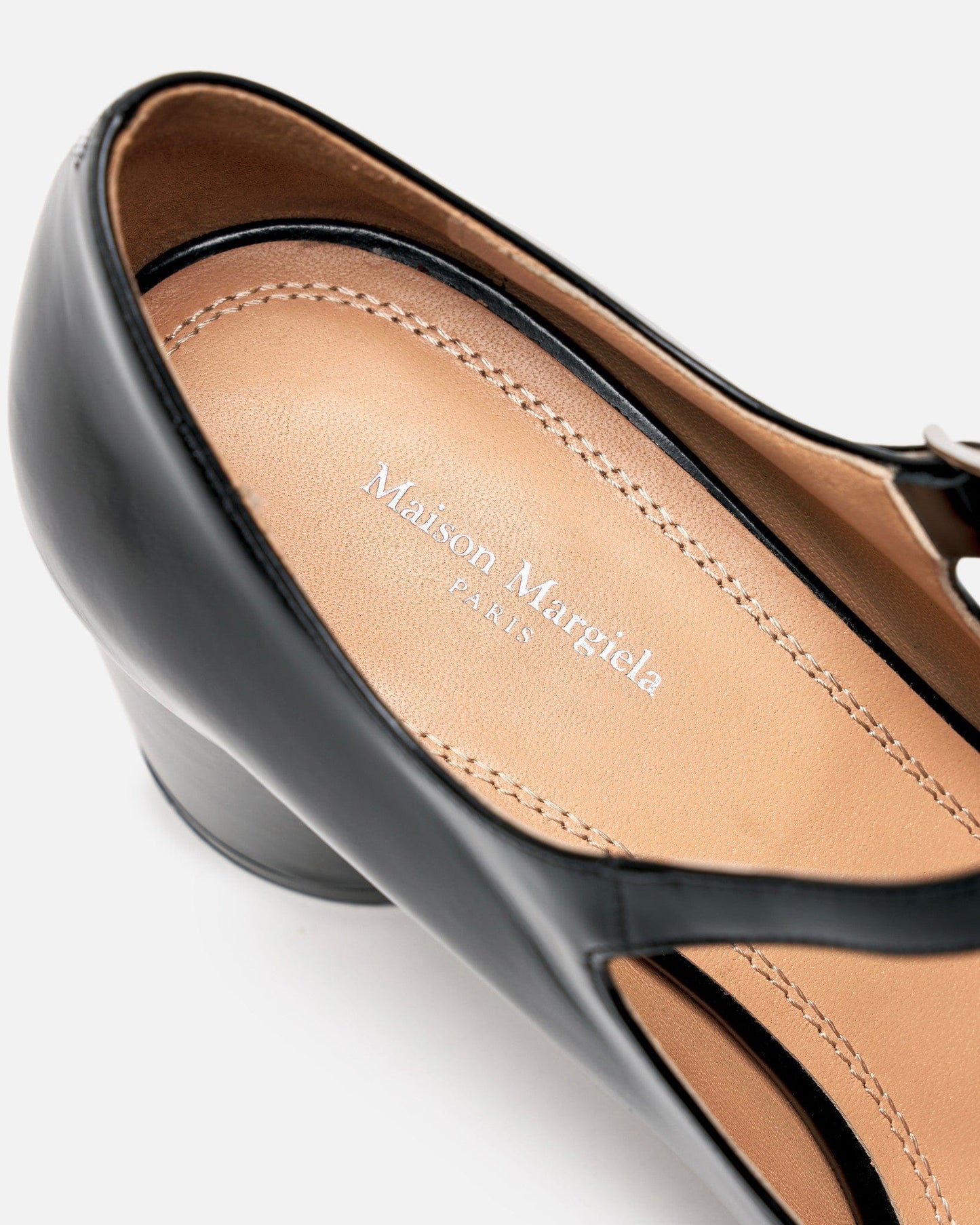 Maison Margiela Women Heels Tabi Mary Jane H60 in Black