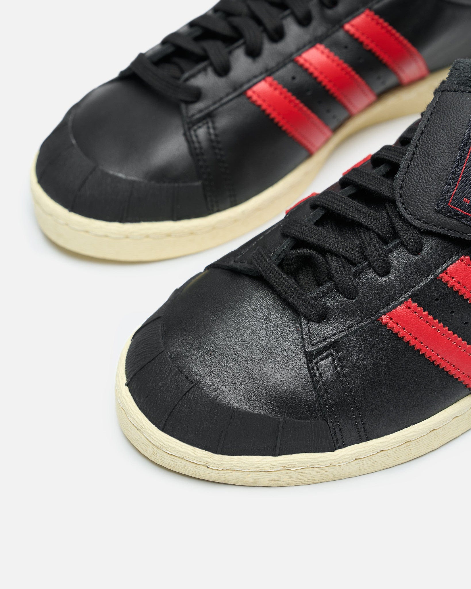 Adidas Men's Sneakers Willy Chavarria Jabbar Low in Black/Red