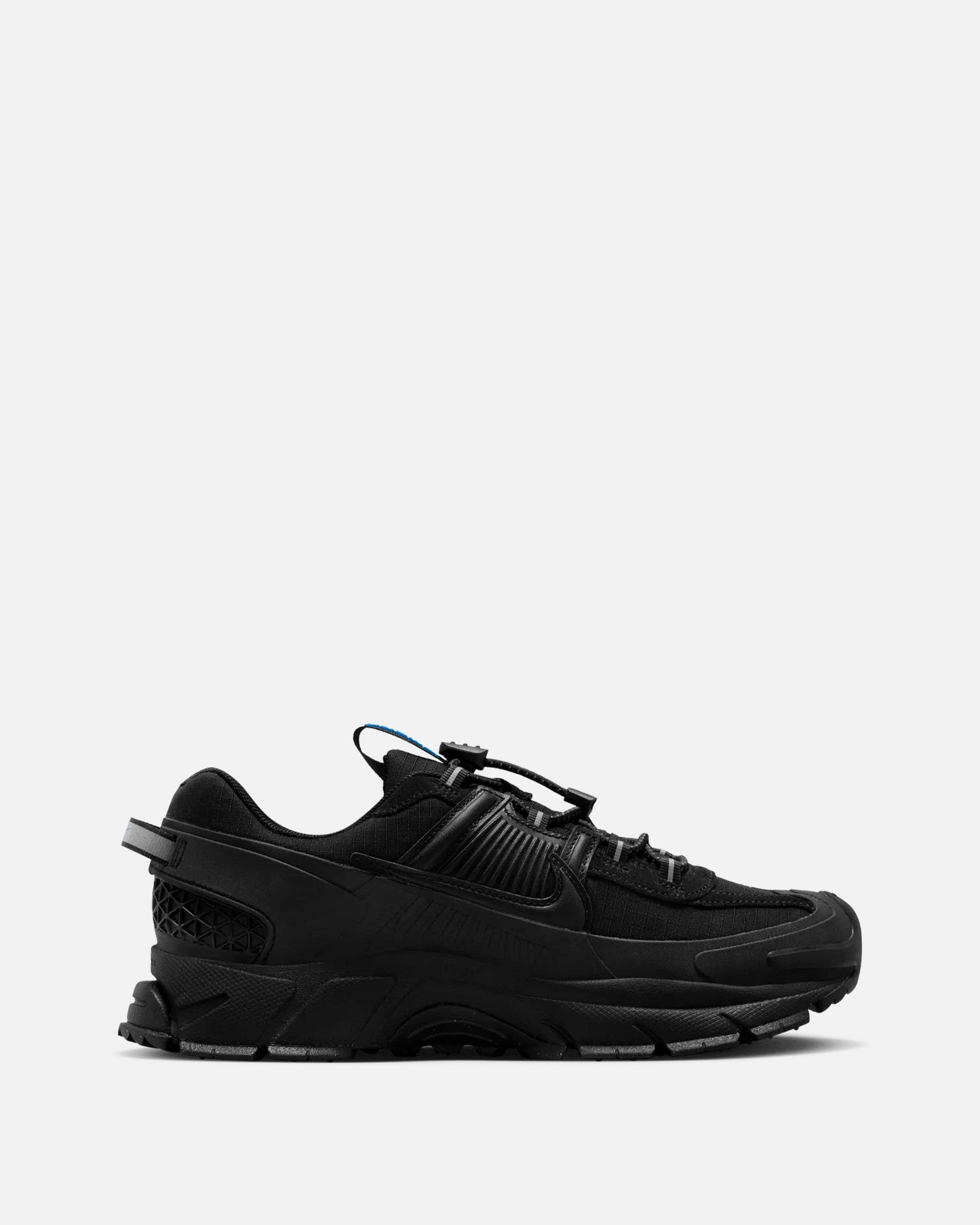 Nike Men's Sneakers Zoom Vomero Roam in Black