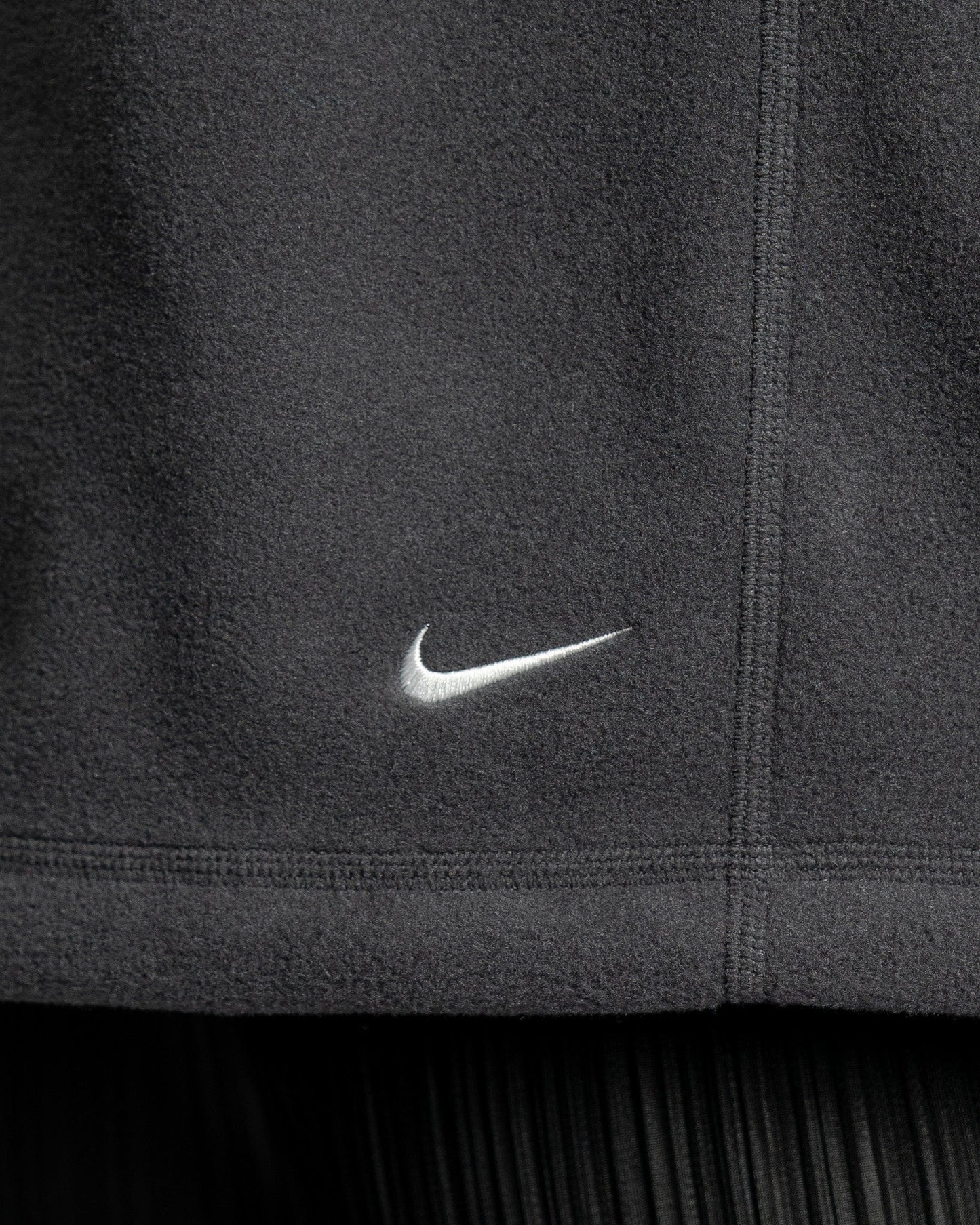 Nike Women Sweaters ACG 'Wolf Tree' in Black