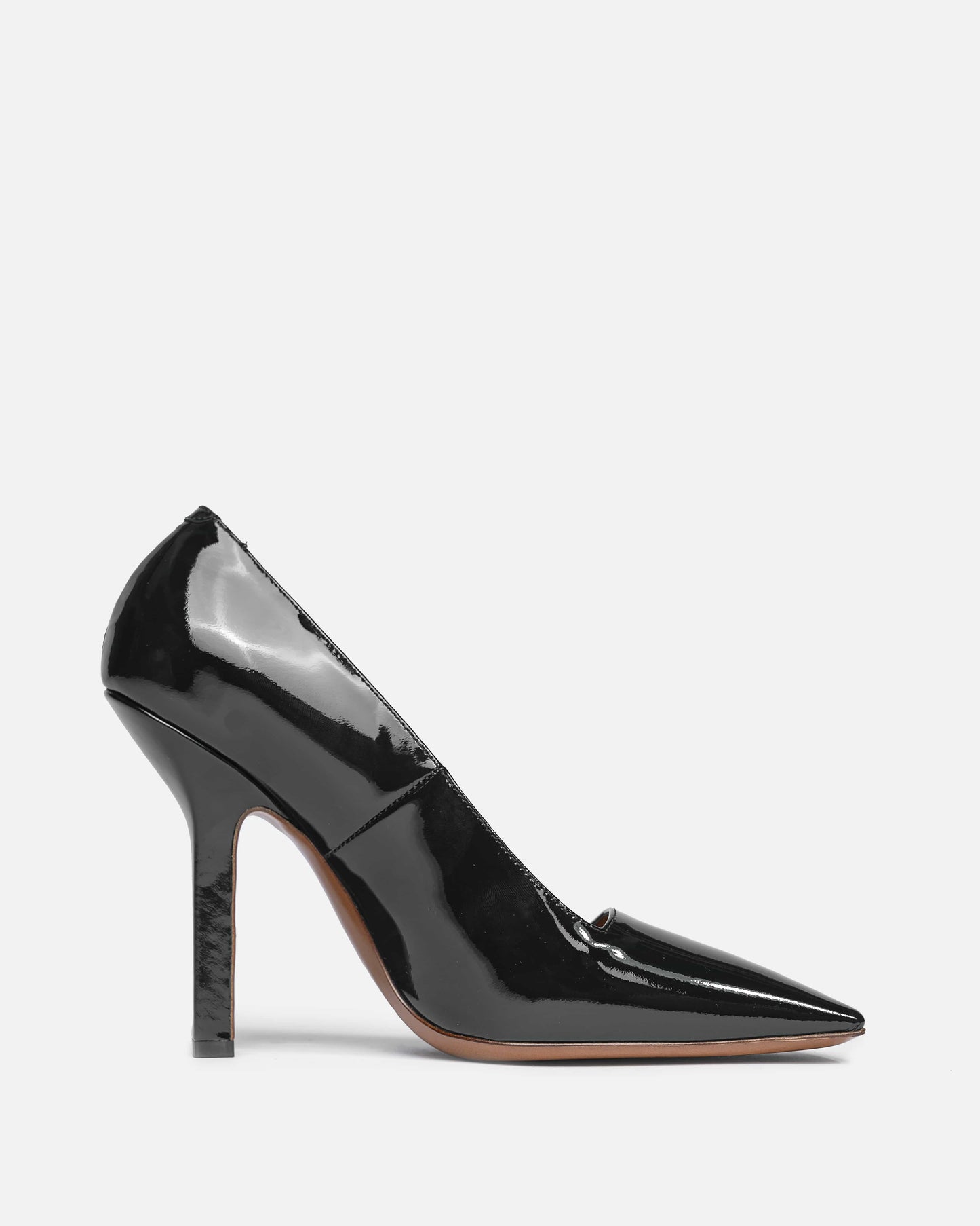 VETEMENTS Women Heels Boomerang Logo Pumps in Black