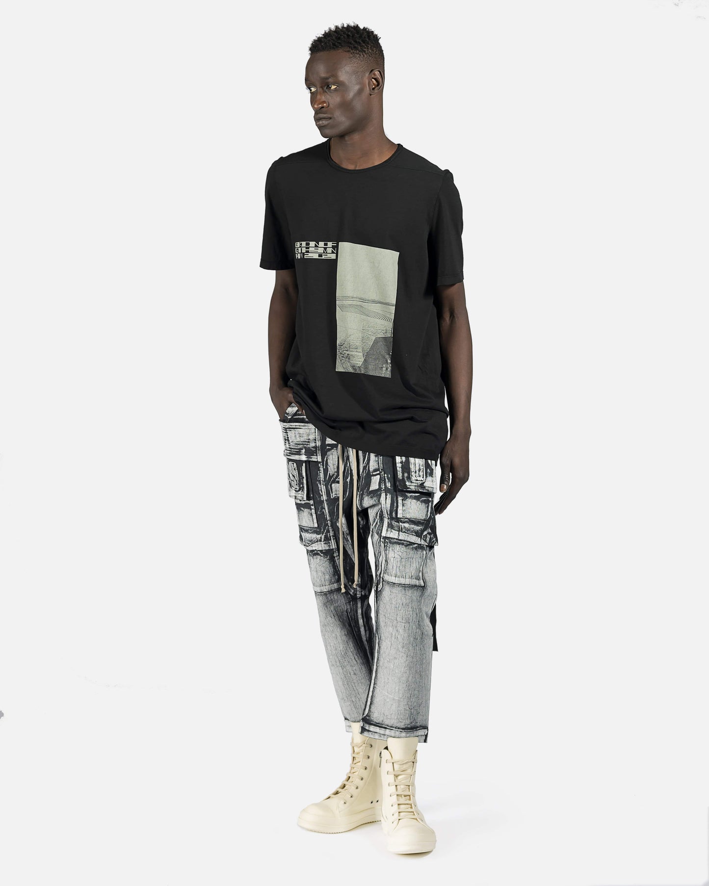 Rick Owens DRKSHDW Men's Pants Cropped Denim Creatch Cargo Drawstring in Milk/Black