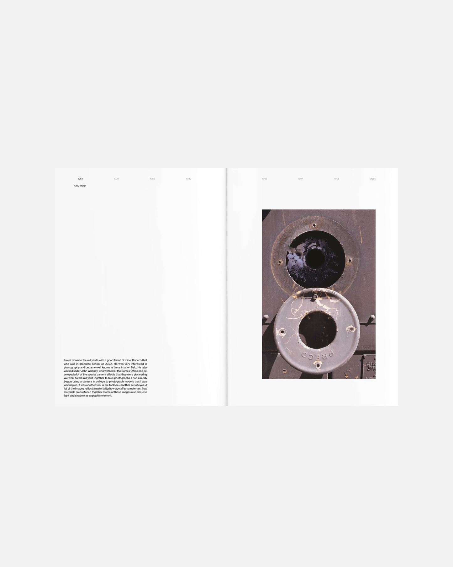 Apartamento Library Don Chadwick Photography