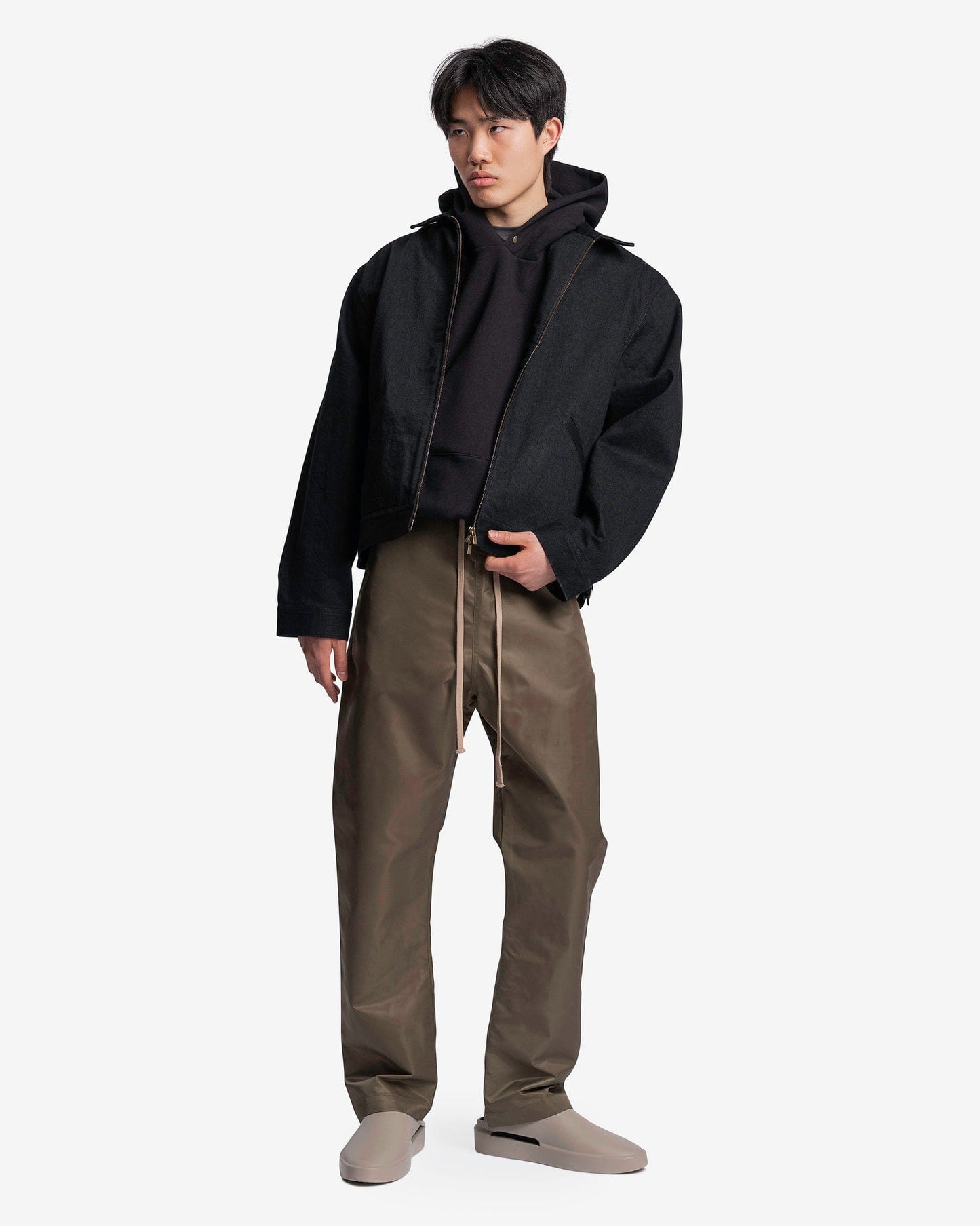 Fear of God Men's Pants Eternal Nylon Twill Relaxed Pants in Olive