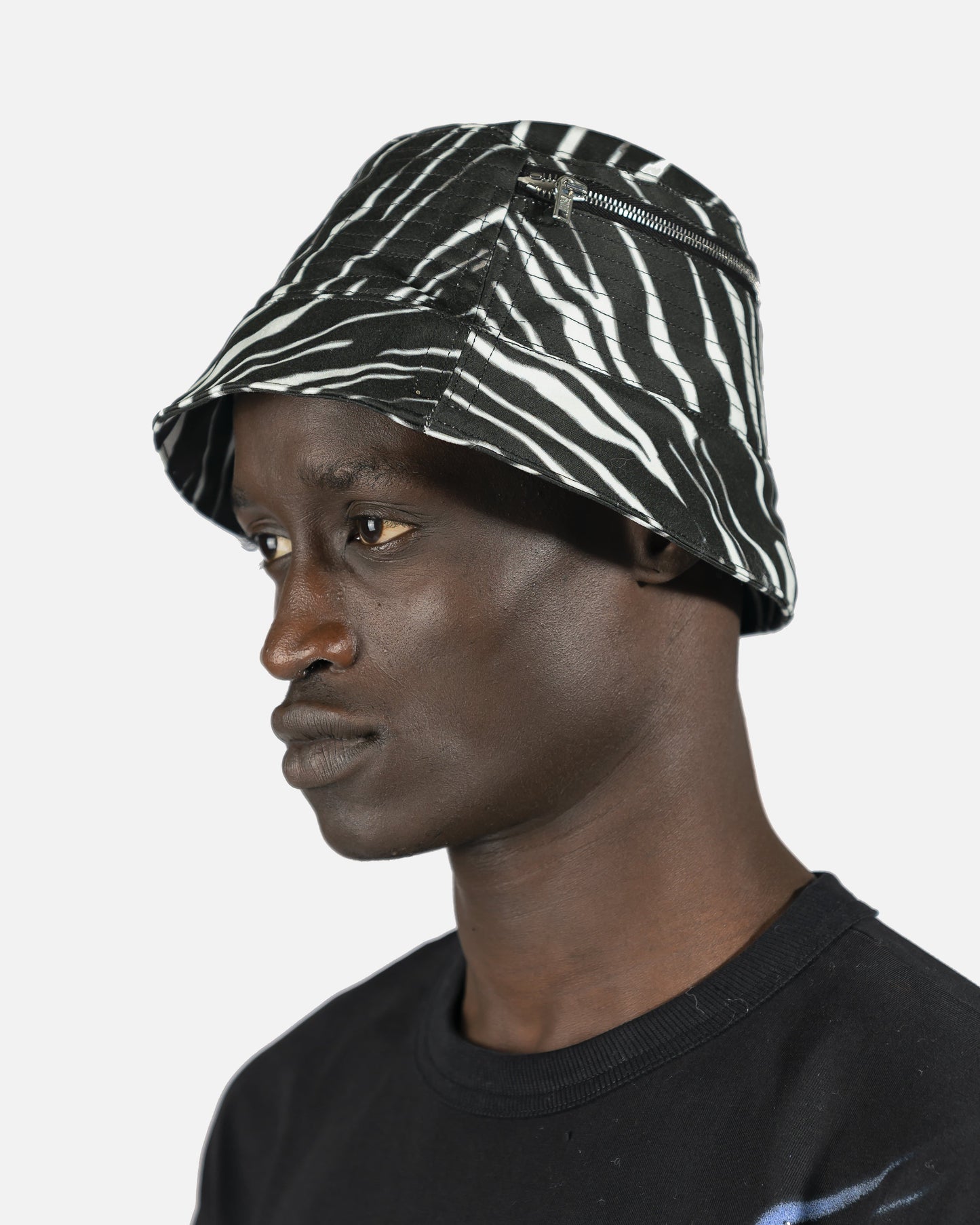 Rick Owens DRKSHDW Men's Hats Gilligan Bucket Hat in Black/Milk