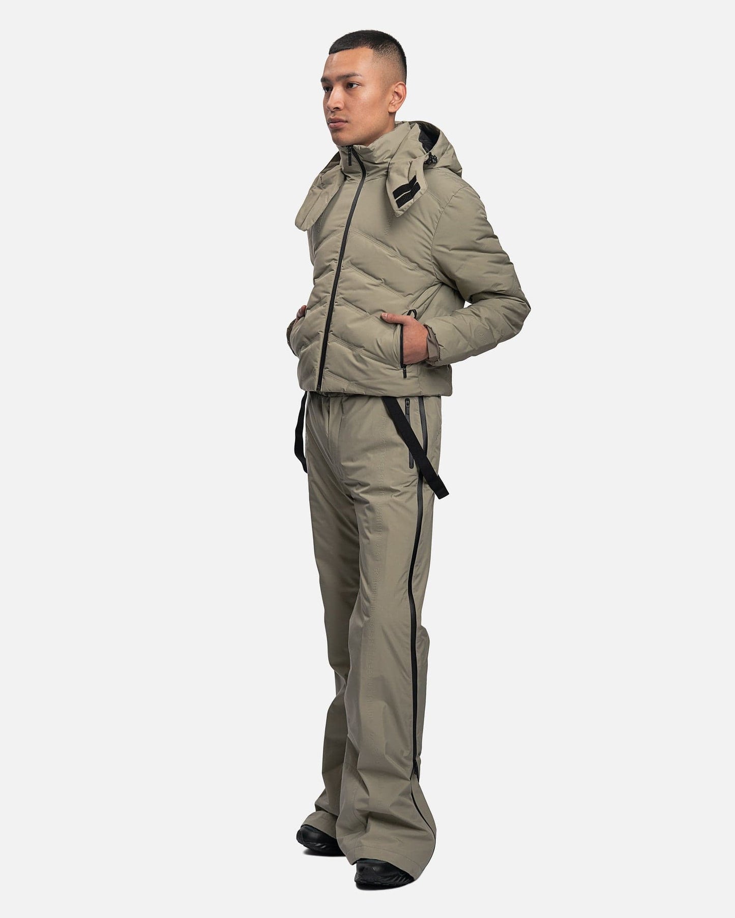 KANGHYUK Men's Pants Gore-Tex Padded Ski Trousers in Mud