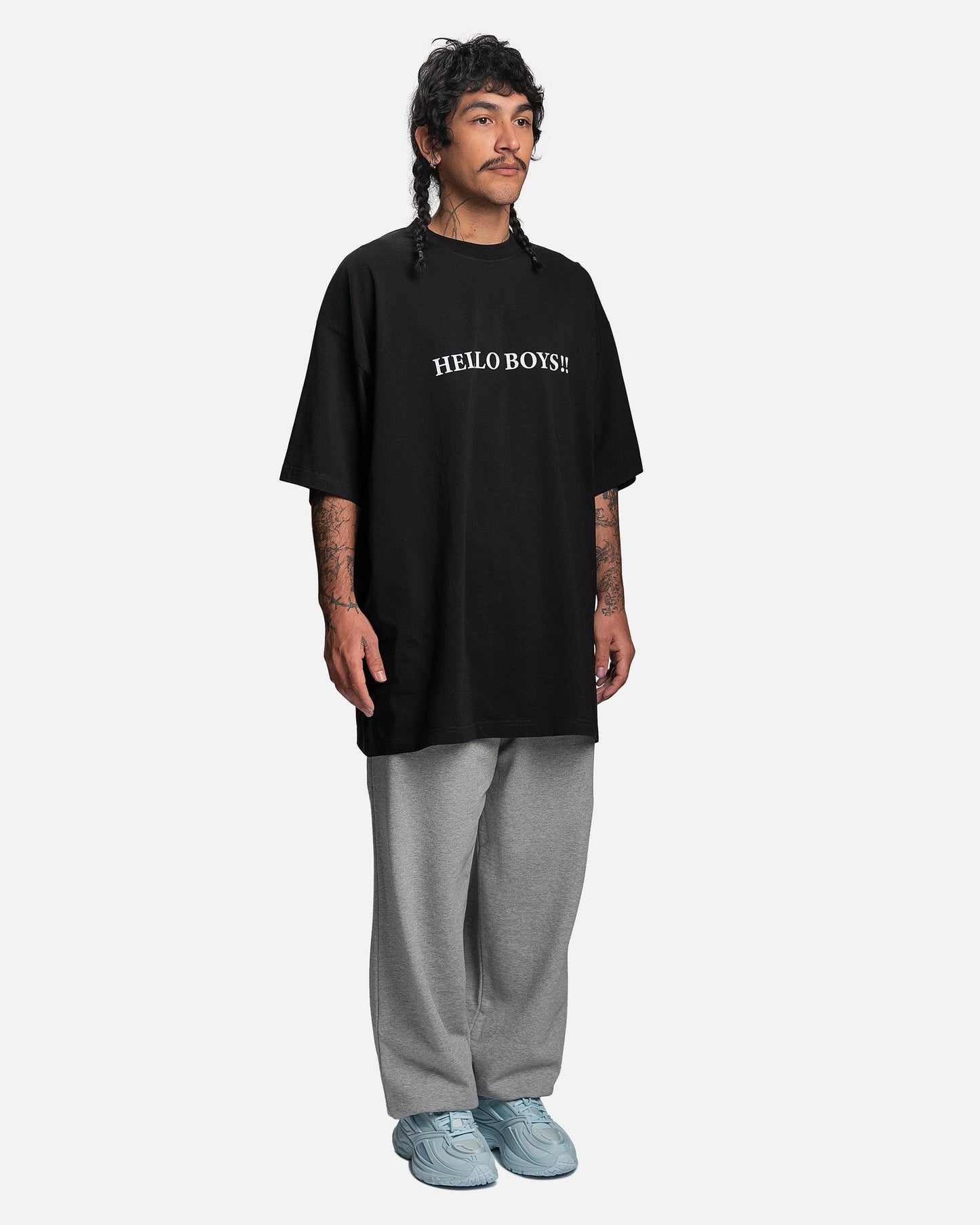 VETEMENTS Hello Boys T-Shirt in Black