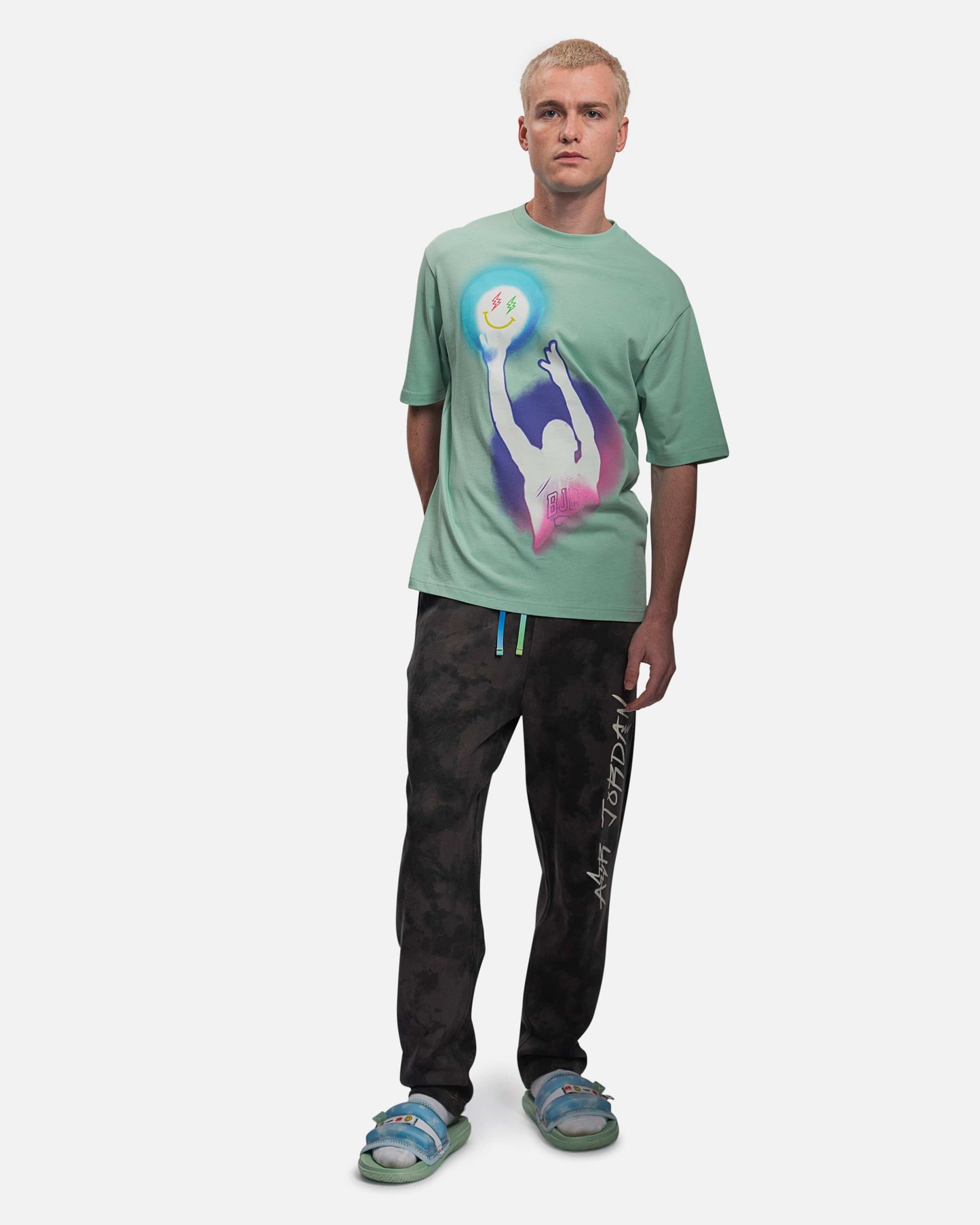 JORDAN Men's T-Shirts J Balvin T-Shirt in Enamel Green