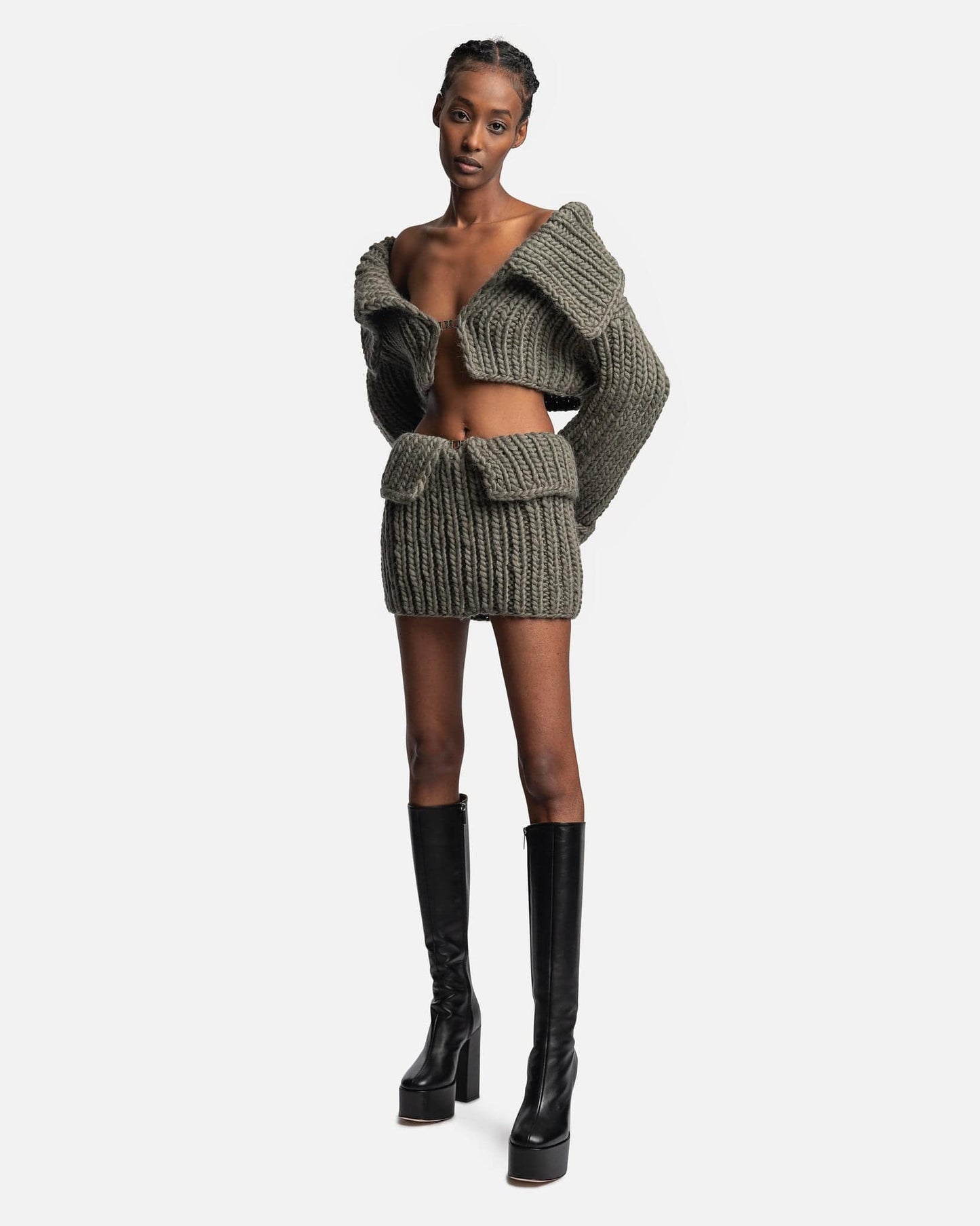 MISBHV Women Tops Knitted Cropped Cardigan in Dark Green