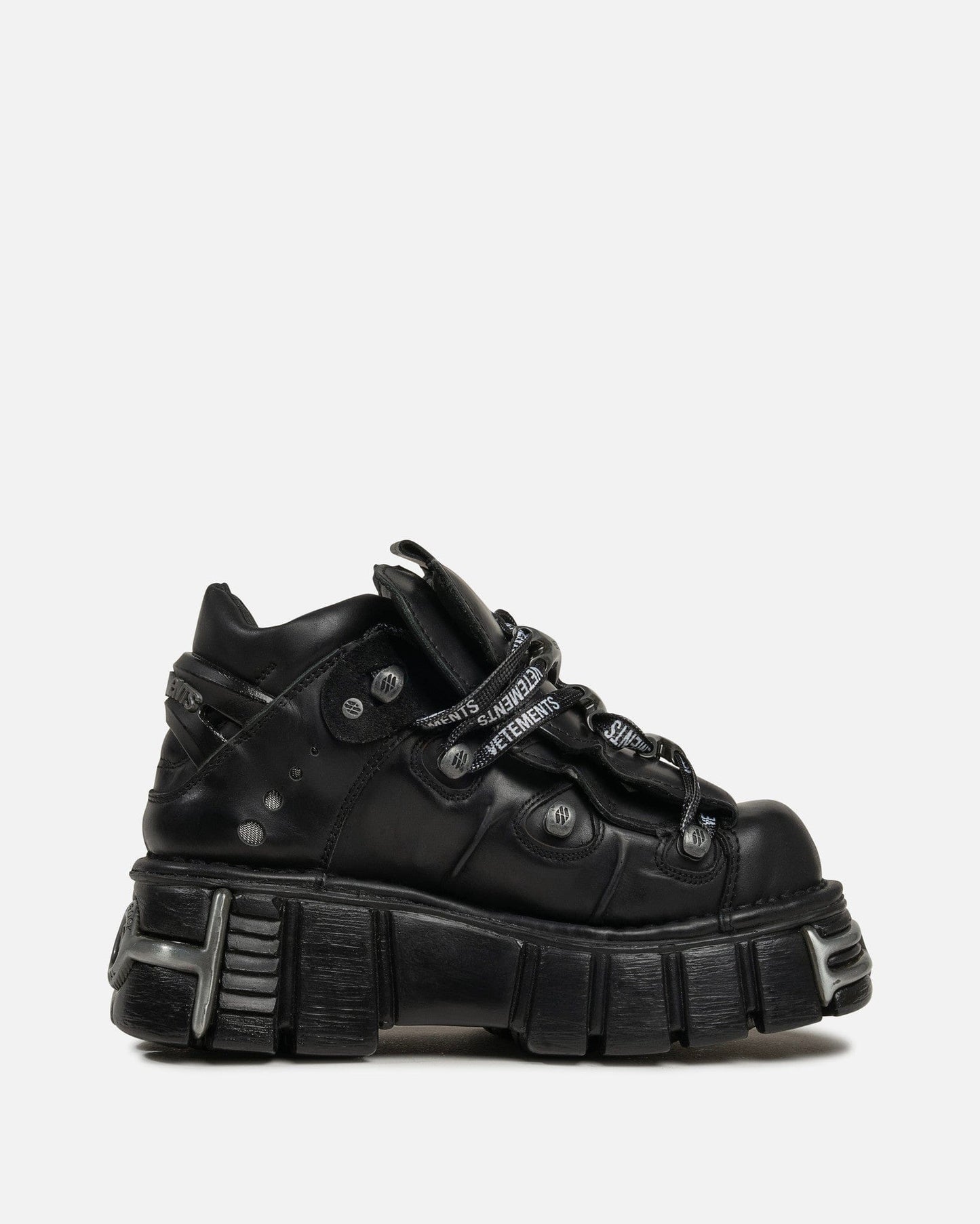 VETEMENTS Women Sneakers New Rock Platform Sneakers in Black