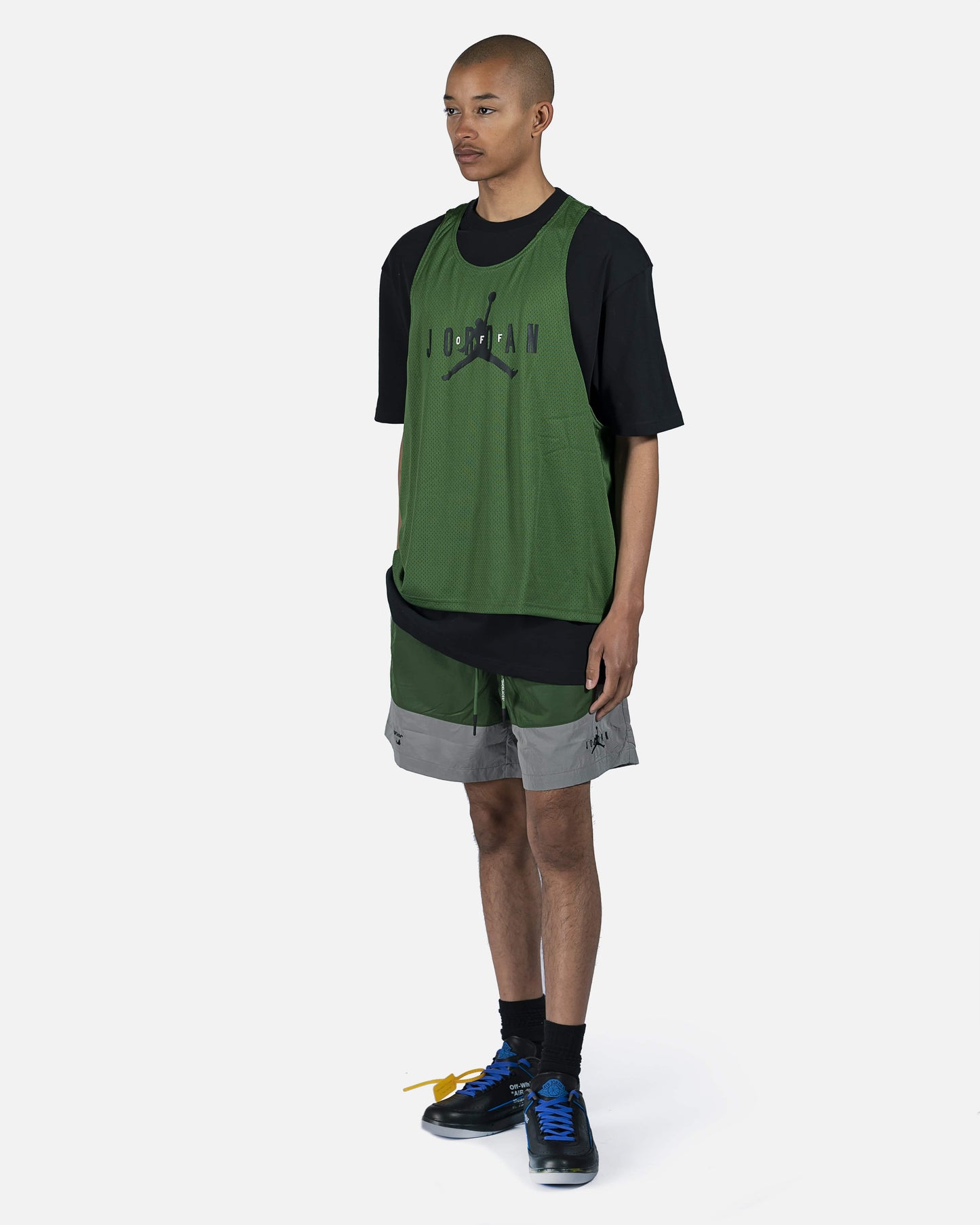 JORDAN Men's T-Shirts Off-White Shortsleeve Top in Green
