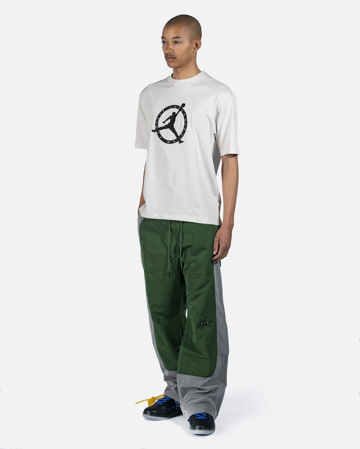 JORDAN Men's Pants Off-White Track Pant in Green