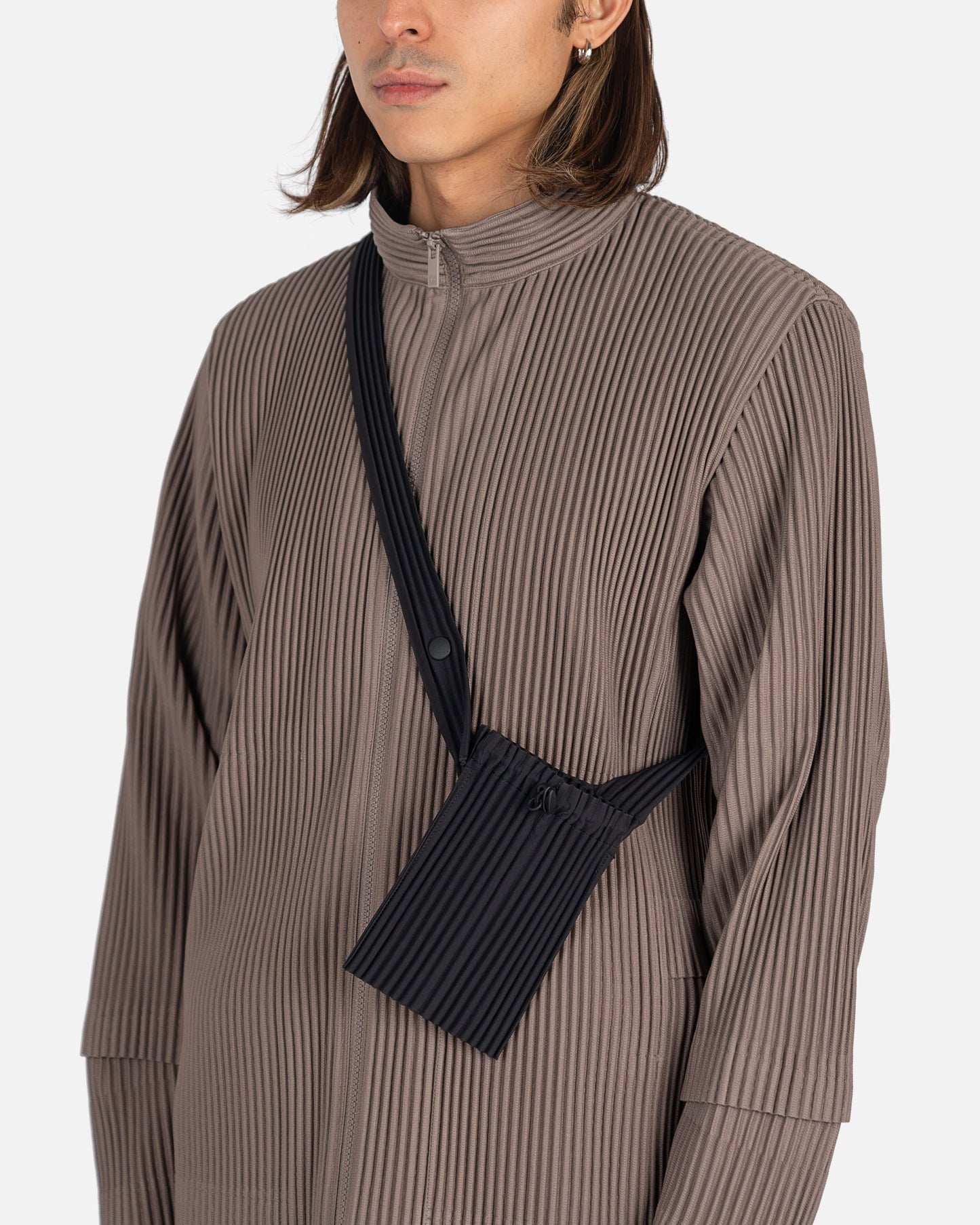 Homme Plissé Issey Miyake Men's Bags Pocket Bag in Black