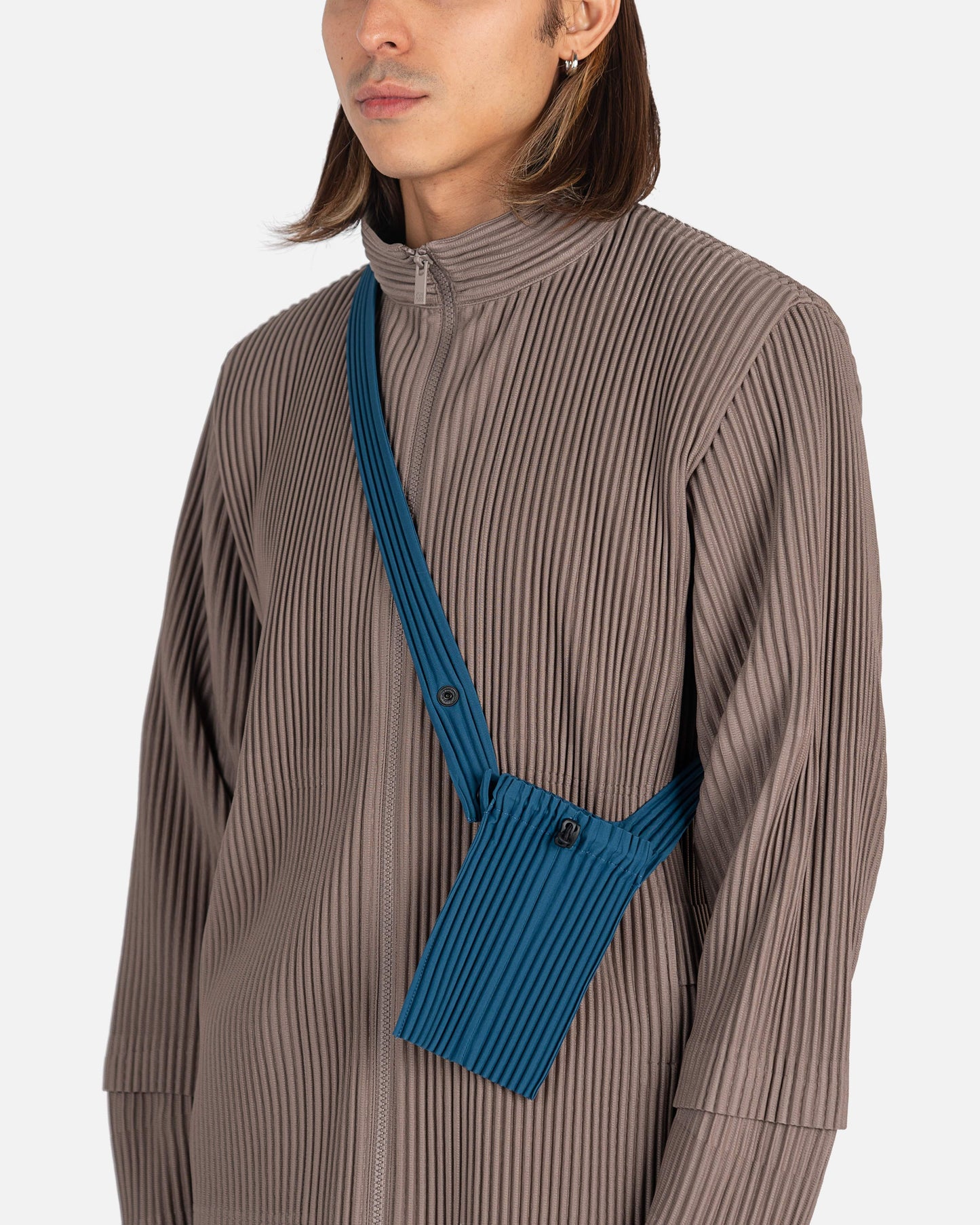Homme Plissé Issey Miyake Men's Bags Pocket Bag in Blue