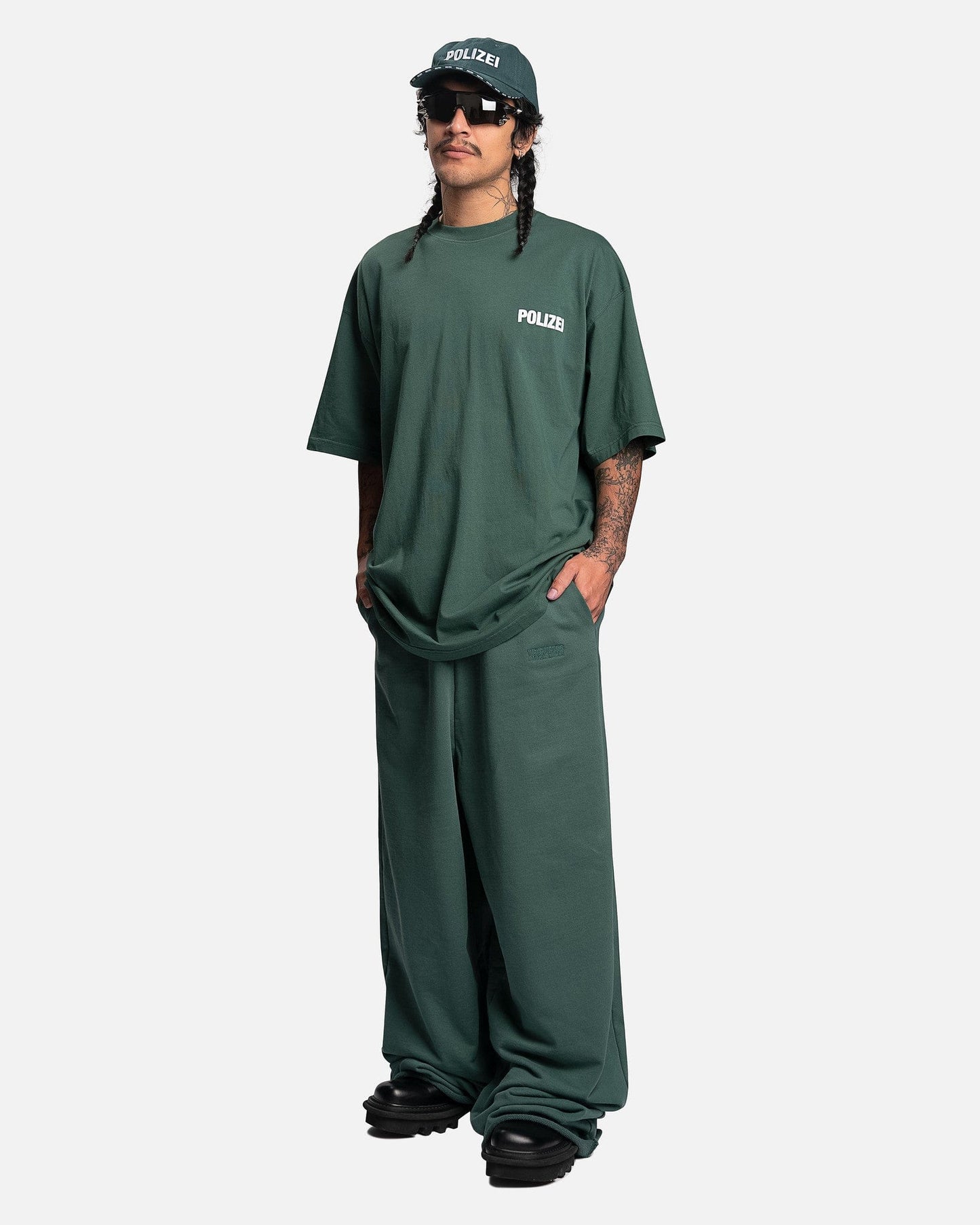 VETEMENTS Polizei T-Shirt in Police Green
