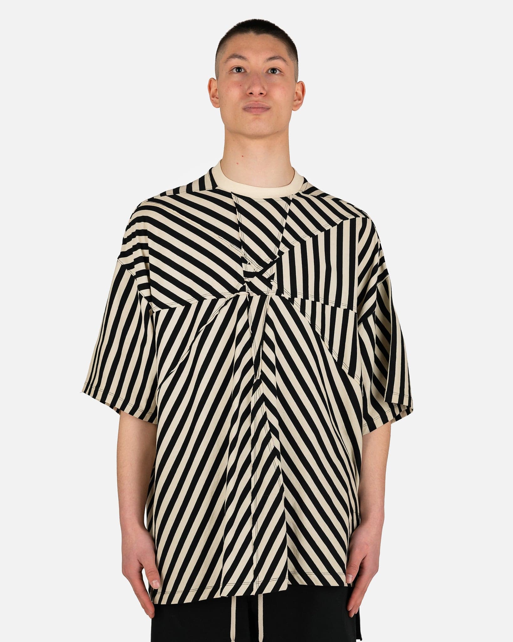 Tommy T in Black/Natural – SVRN