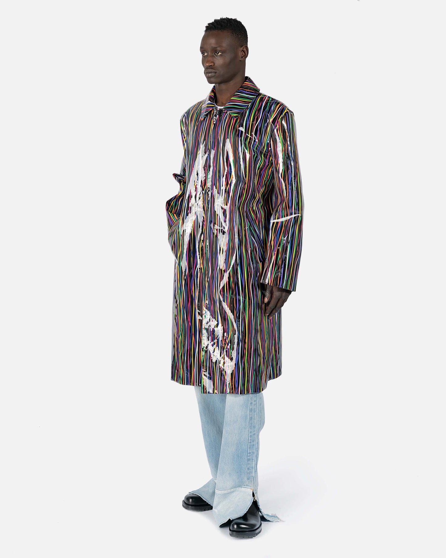 VETEMENTS Men's Coat Wire Leather Car Coat in Black