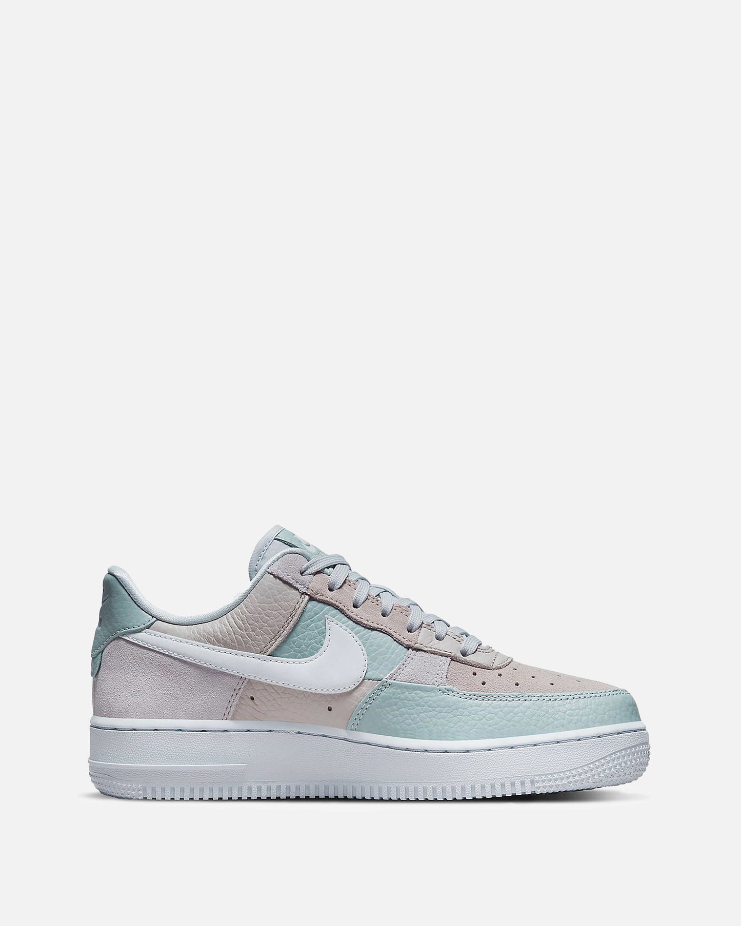 Nike Women Sneakers Women's Air Force 1 Low 'Be Kind'