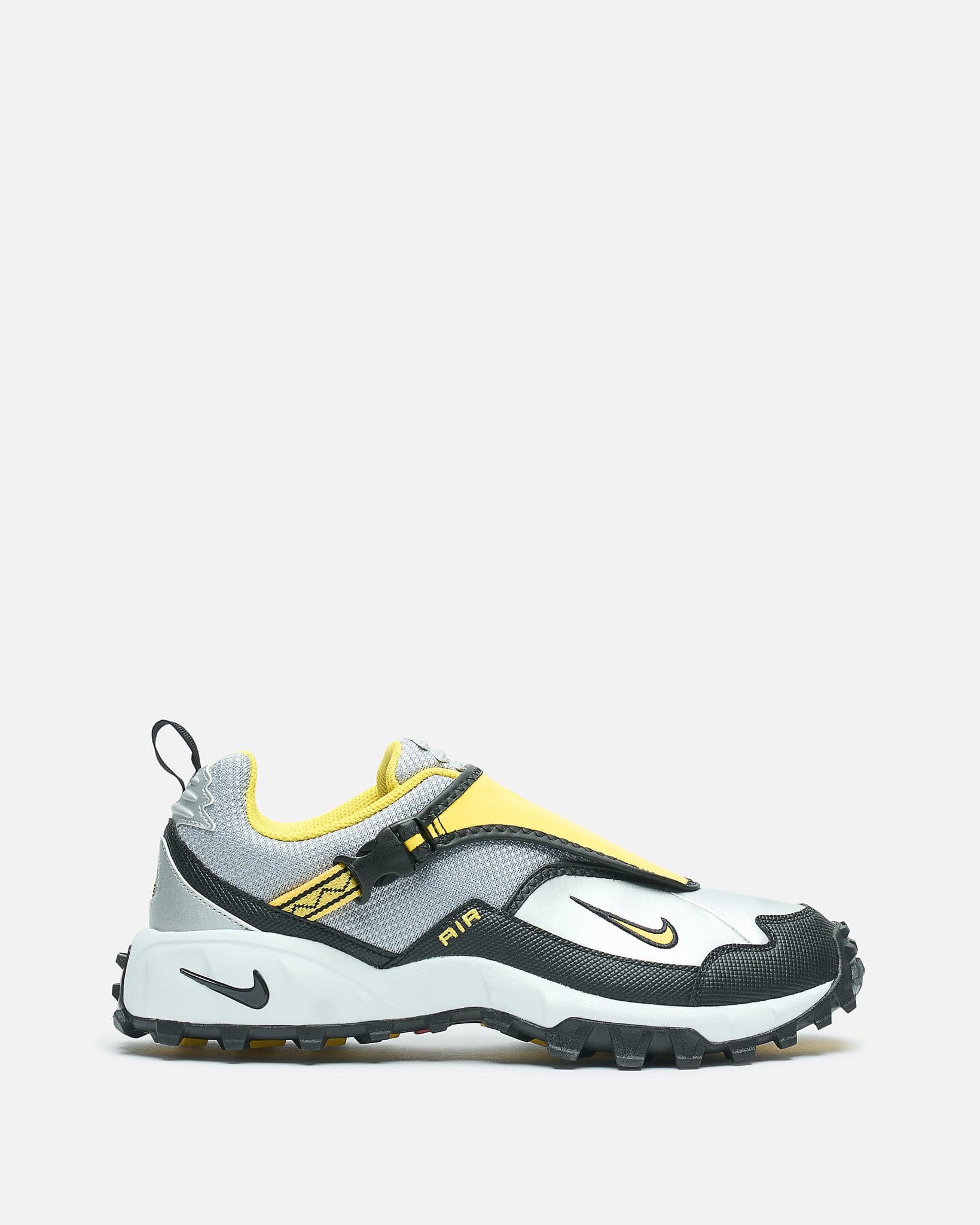 Nike Men's Sneakers ACG Phassad in Black/Yellow Zest
