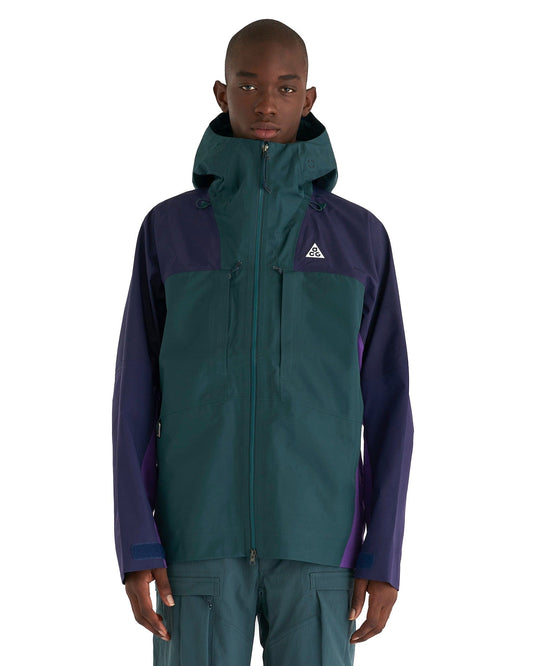 Nike Men's Jackets ACG Storm-FIT ADV GORE-TEX Jacket in Deep Jungle