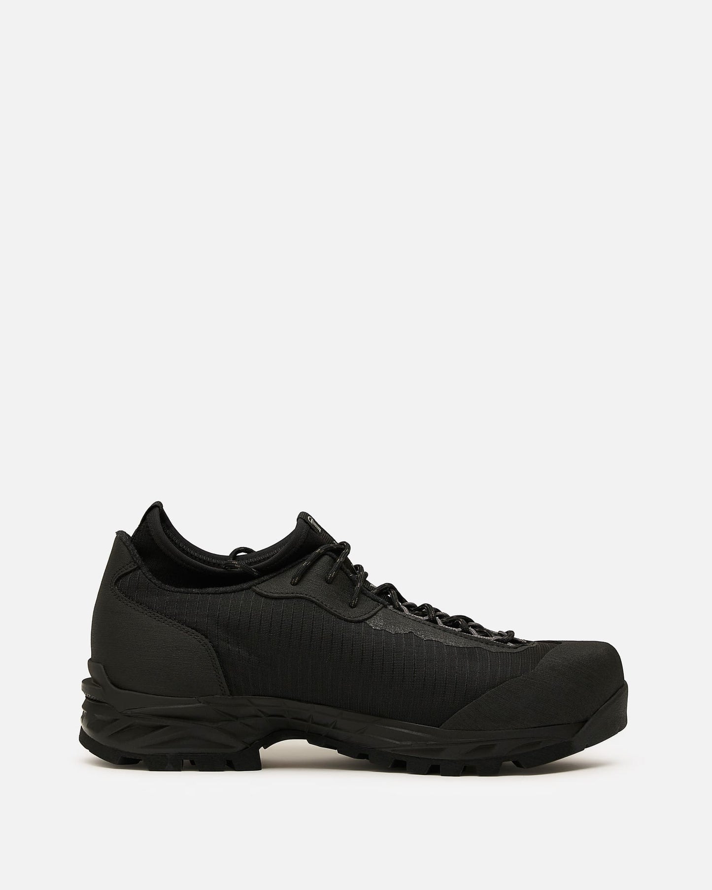 Demon Men's Shoes Adventa in Black