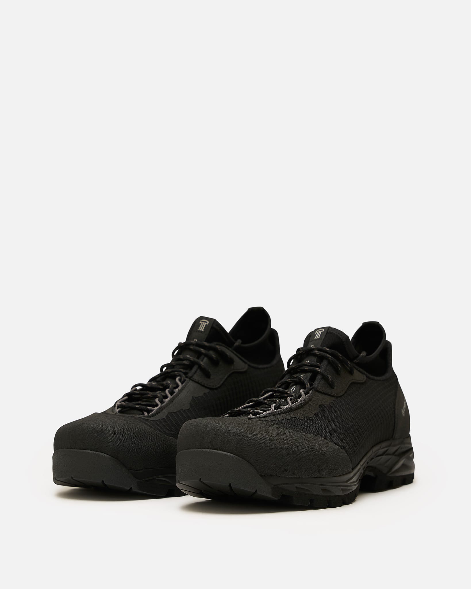 Demon Men's Shoes Adventa in Black