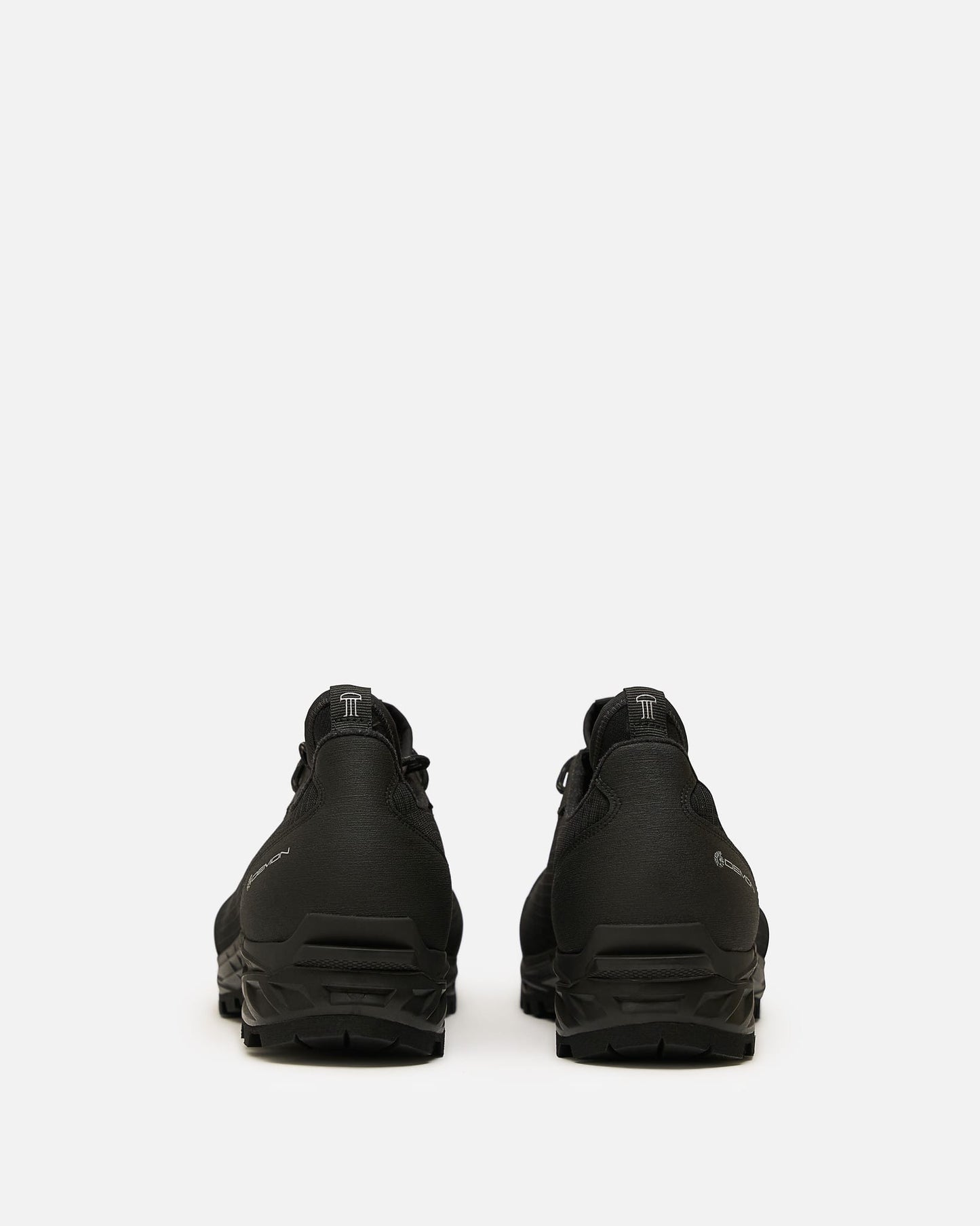 Demon Men's Shoes Adventa in Black