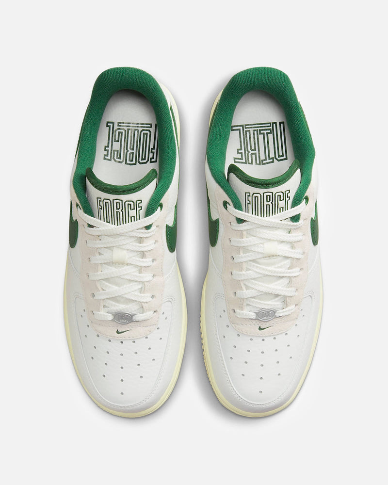 green nike shoes air force